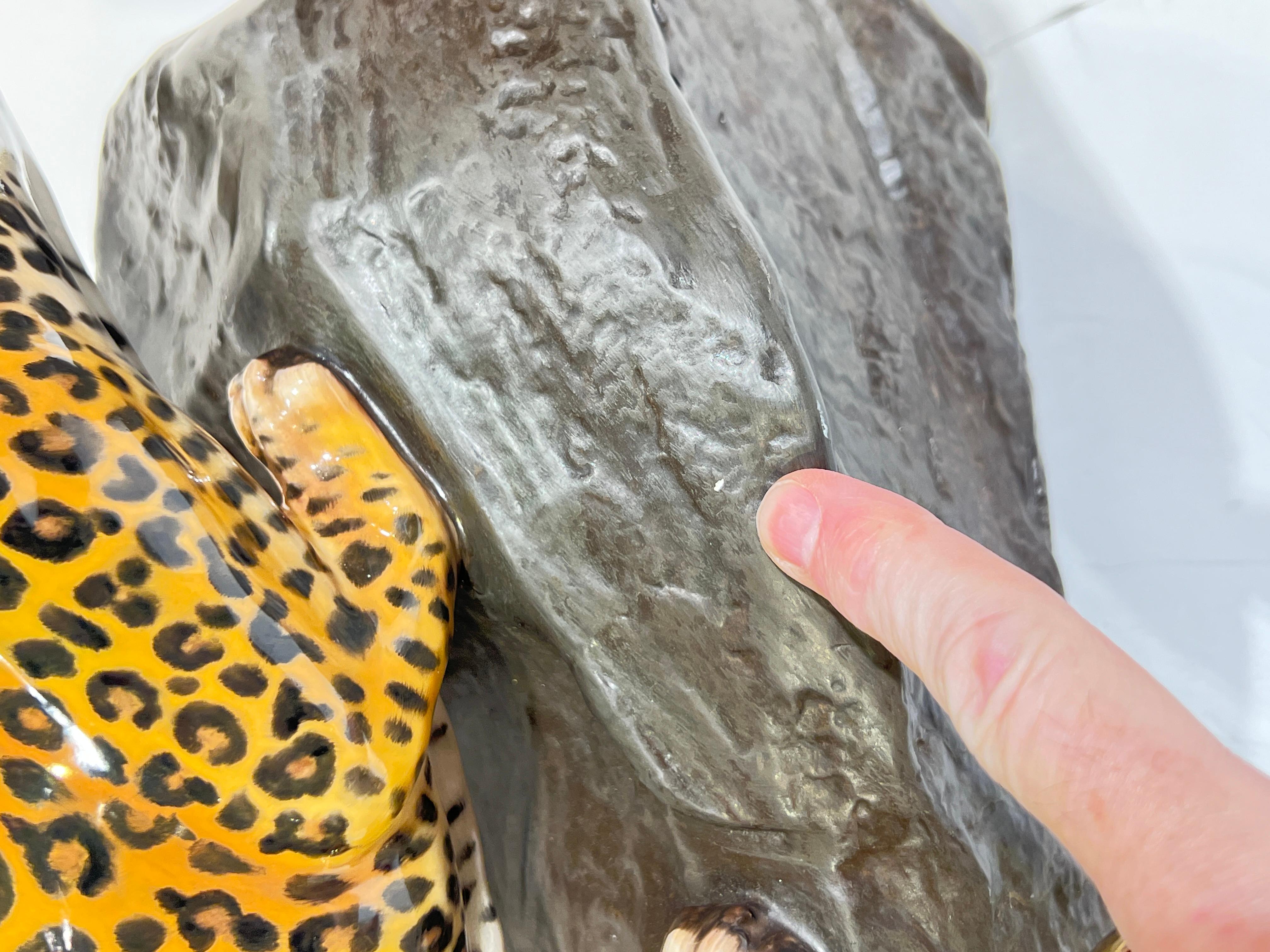 Pair Royal Doulton Glazed Porcelain Leopards im Angebot 1