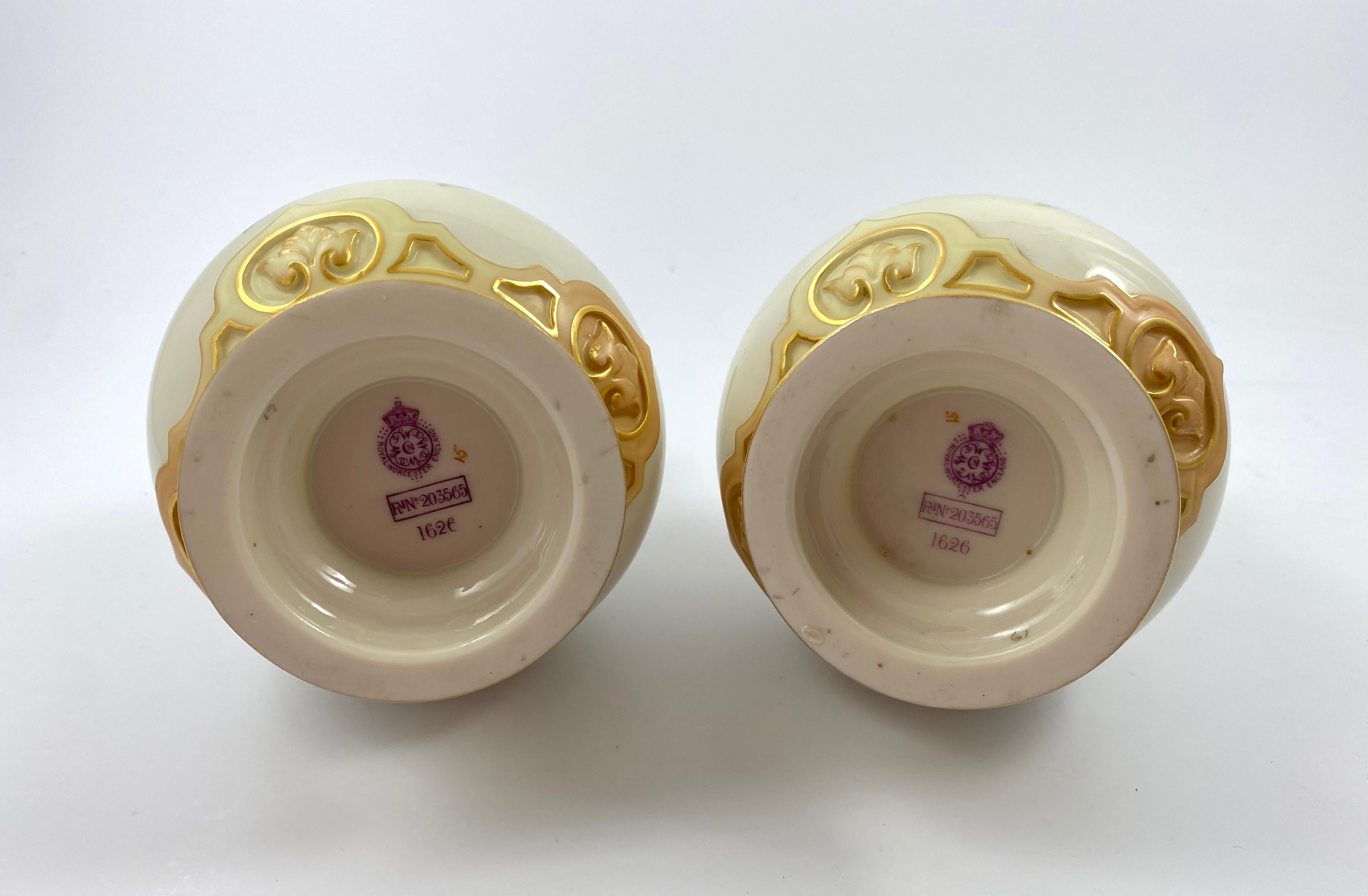 Pair Royal Worcester Porcelain Vases, Fruit, Signed F. Harper, D. 1906 4