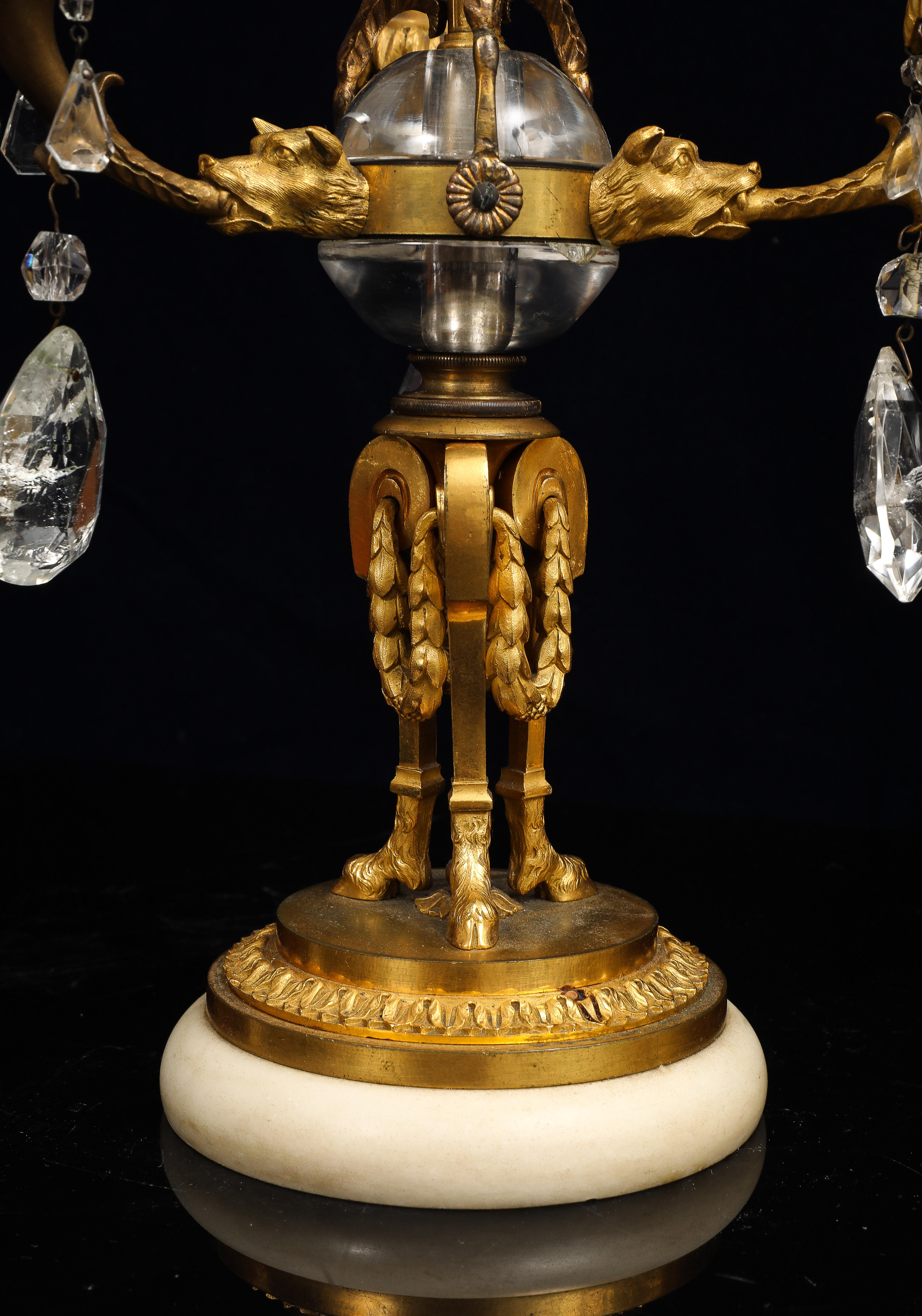 Coppia di candelabri russi a testa di cane con montatura in bronzo, cristallo di rocca e marmo a tre bracci in vendita 6