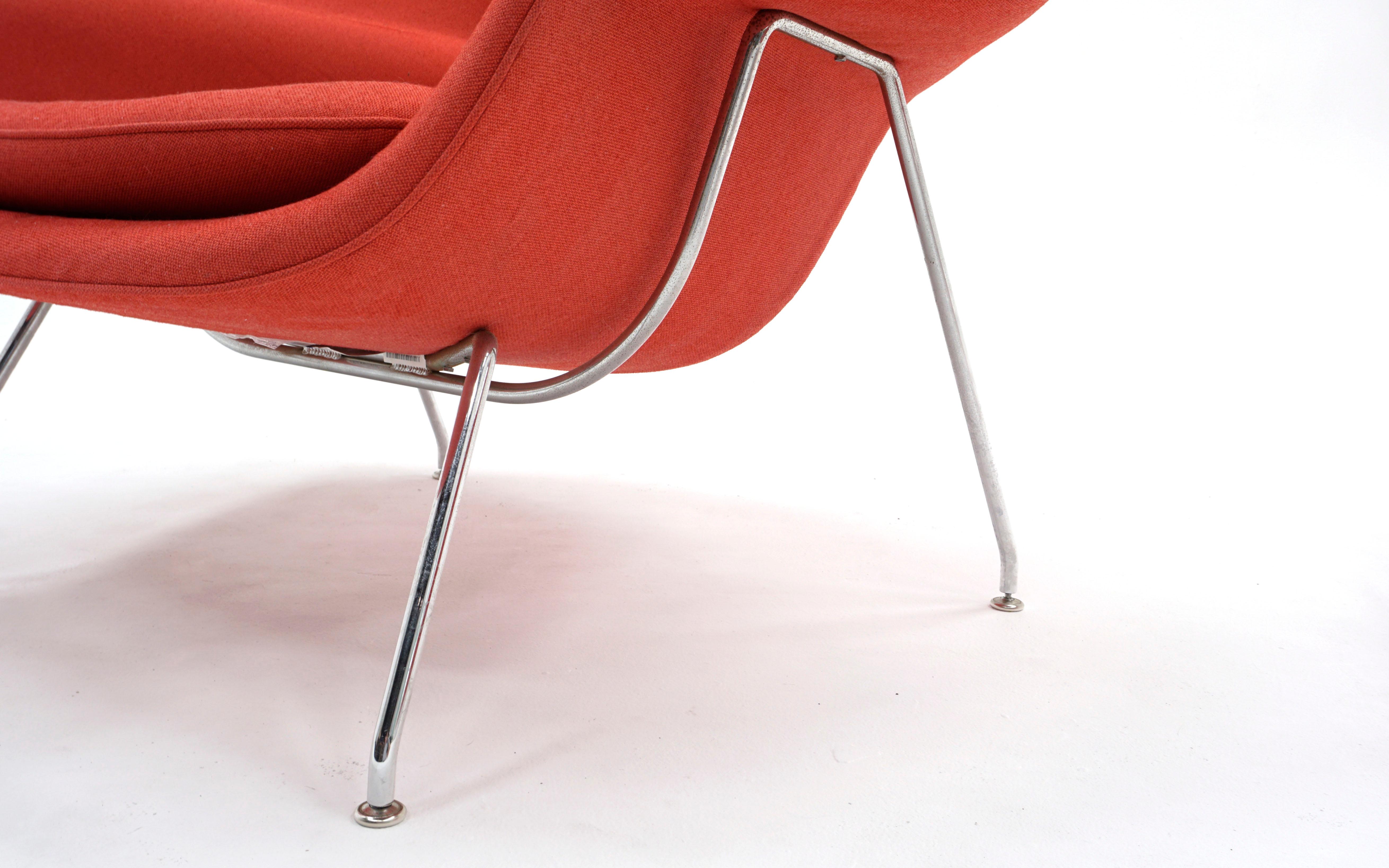 Contemporary Pair Saarinen Womb Chairs for Knoll in Red with Chrome Frames, Ready to Use