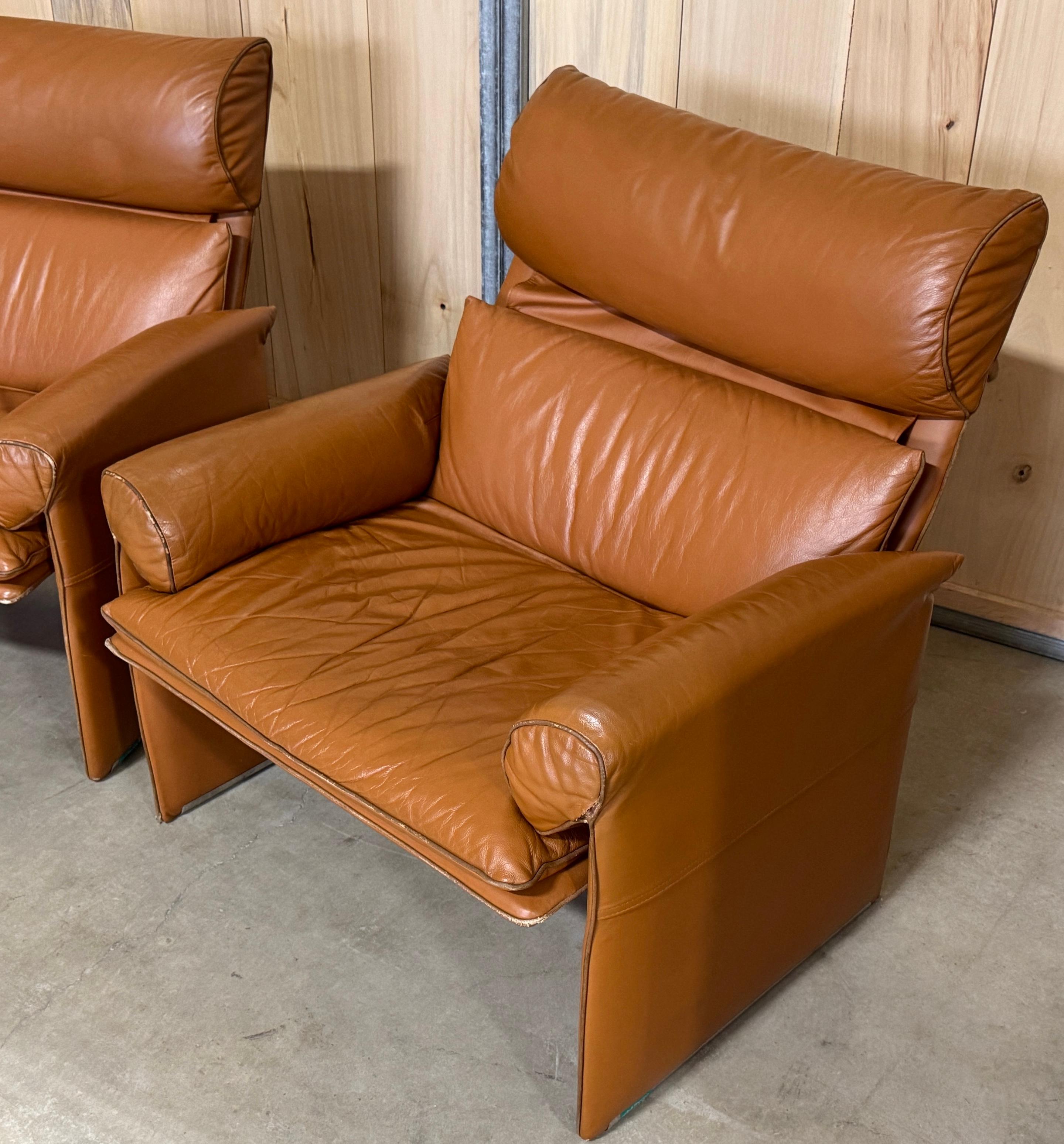 Pair Saddle Brown Leather Lounge Chairs by Giovanni Offredi for Saporiti, 1970s For Sale 4