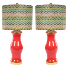 Paar lachs glasierte Porzellan-Tischlampen/Lampen mit vergoldeten Holzsockeln