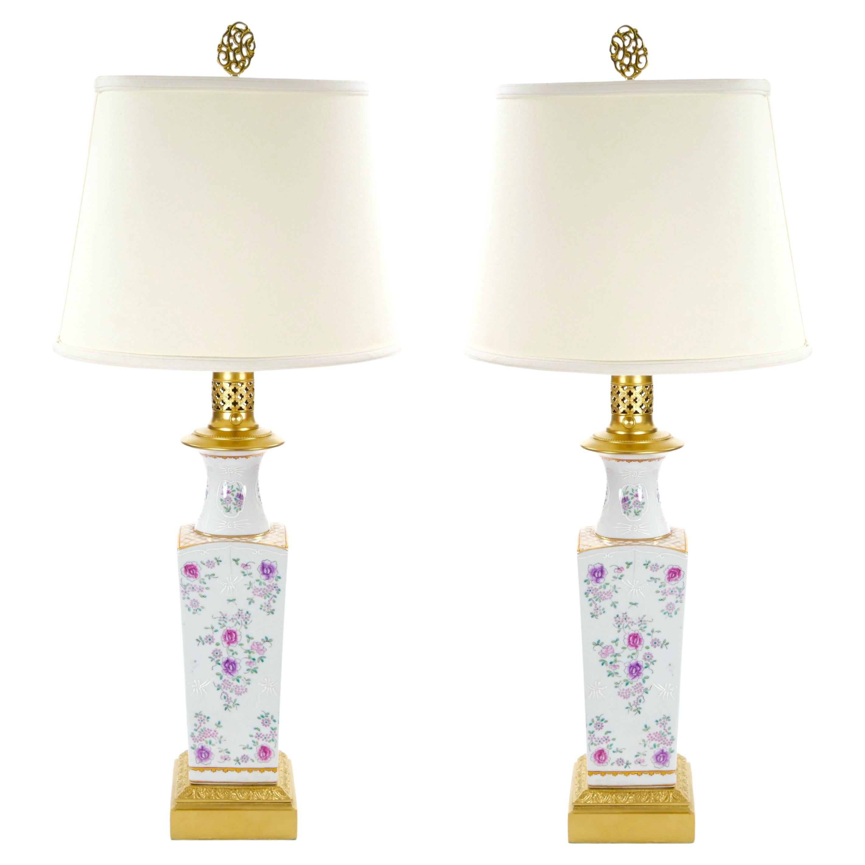 Pair Samson Hand-Painted Porcelain Table Lamps With Gilt Gold Accent  /Wood Base