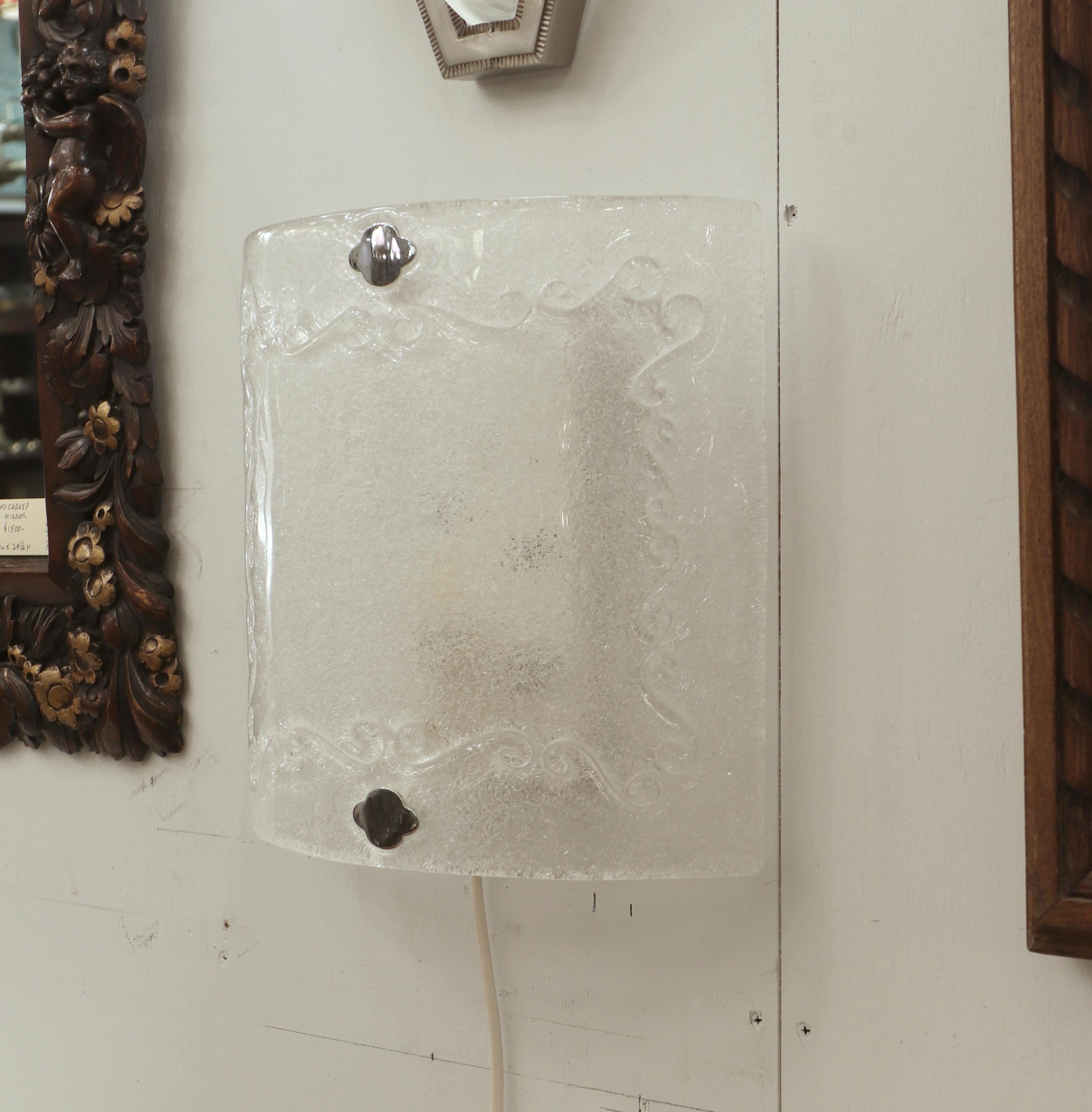 Paar Sandguss mattiert gebogen Murano Glas Wandleuchter im Zustand „Gut“ im Angebot in New York, NY