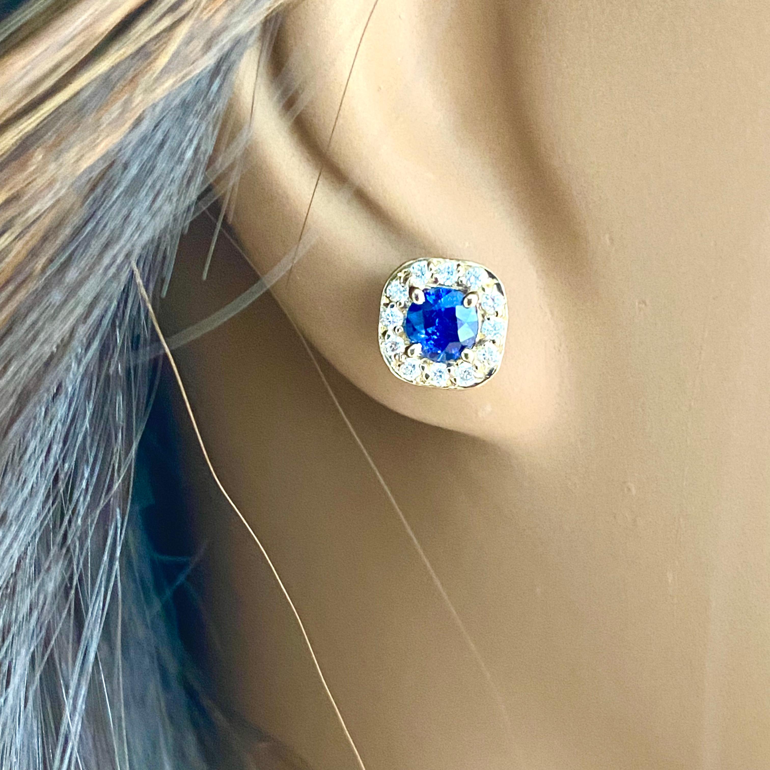 Paar quadratische Ohrstecker mit Saphiren und Diamanten aus Gelbgold für Damen oder Herren