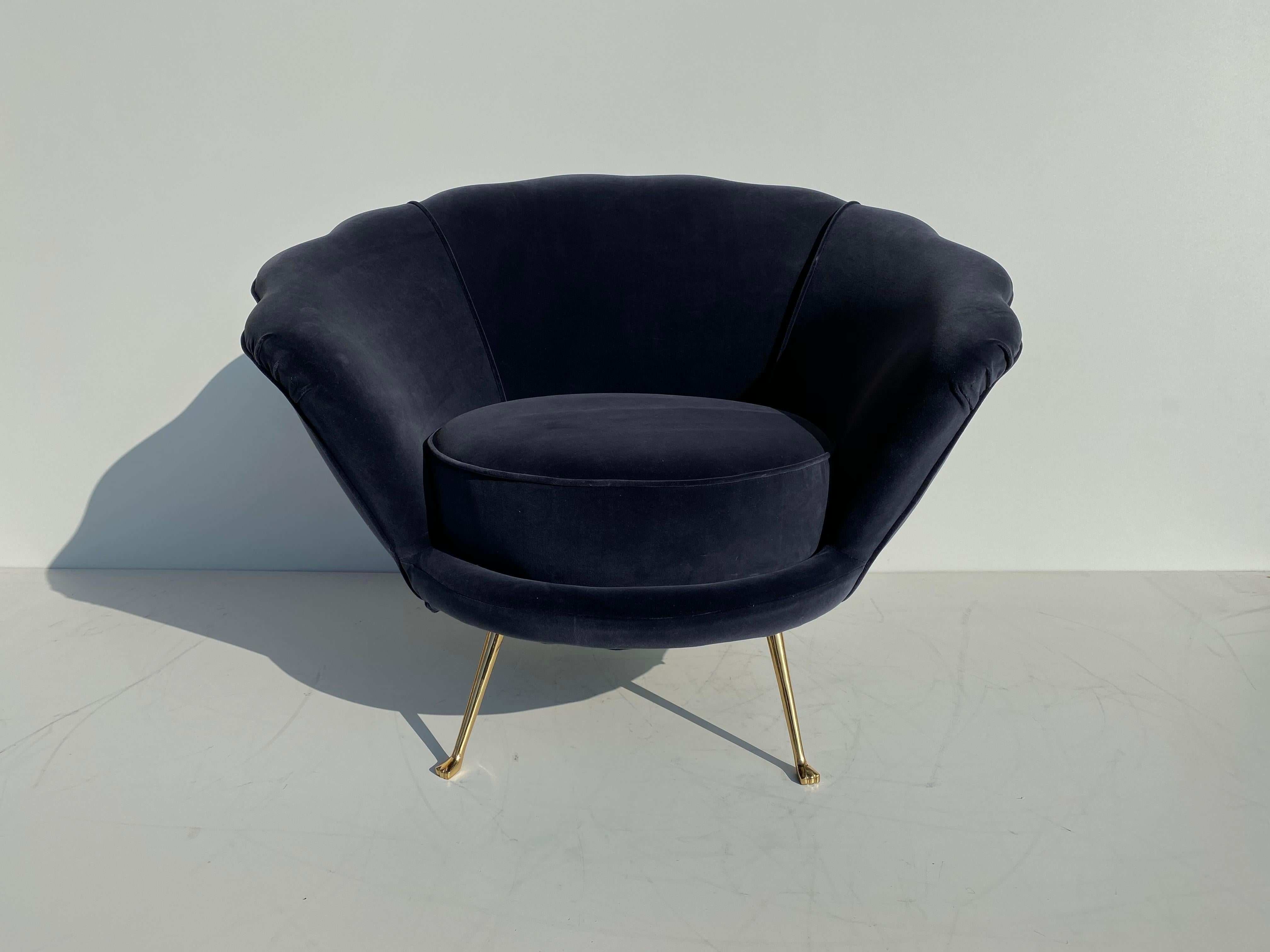 black velvet scallop chair
