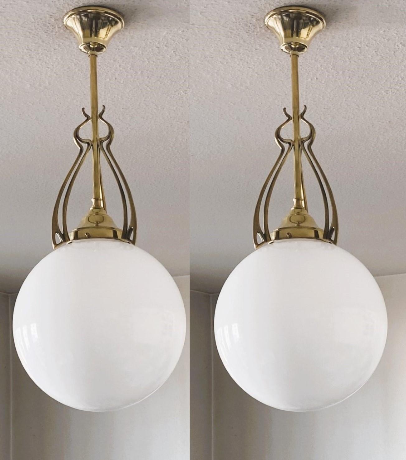 Pair Scandinavian Art Deco Theater Pendants Brass Hand-blown Opaline, 1920-1930 In Good Condition For Sale In Frankfurt am Main, DE