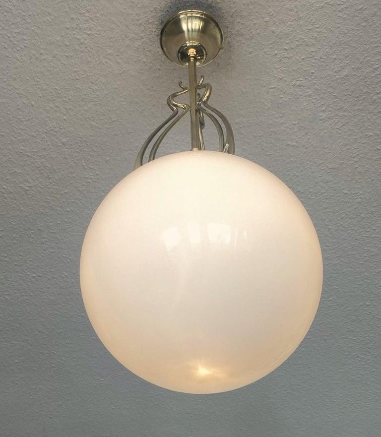 Pair Scandinavian Art Deco Theater Pendants Brass Hand-blown Opaline, 1920-1930 en venta 2