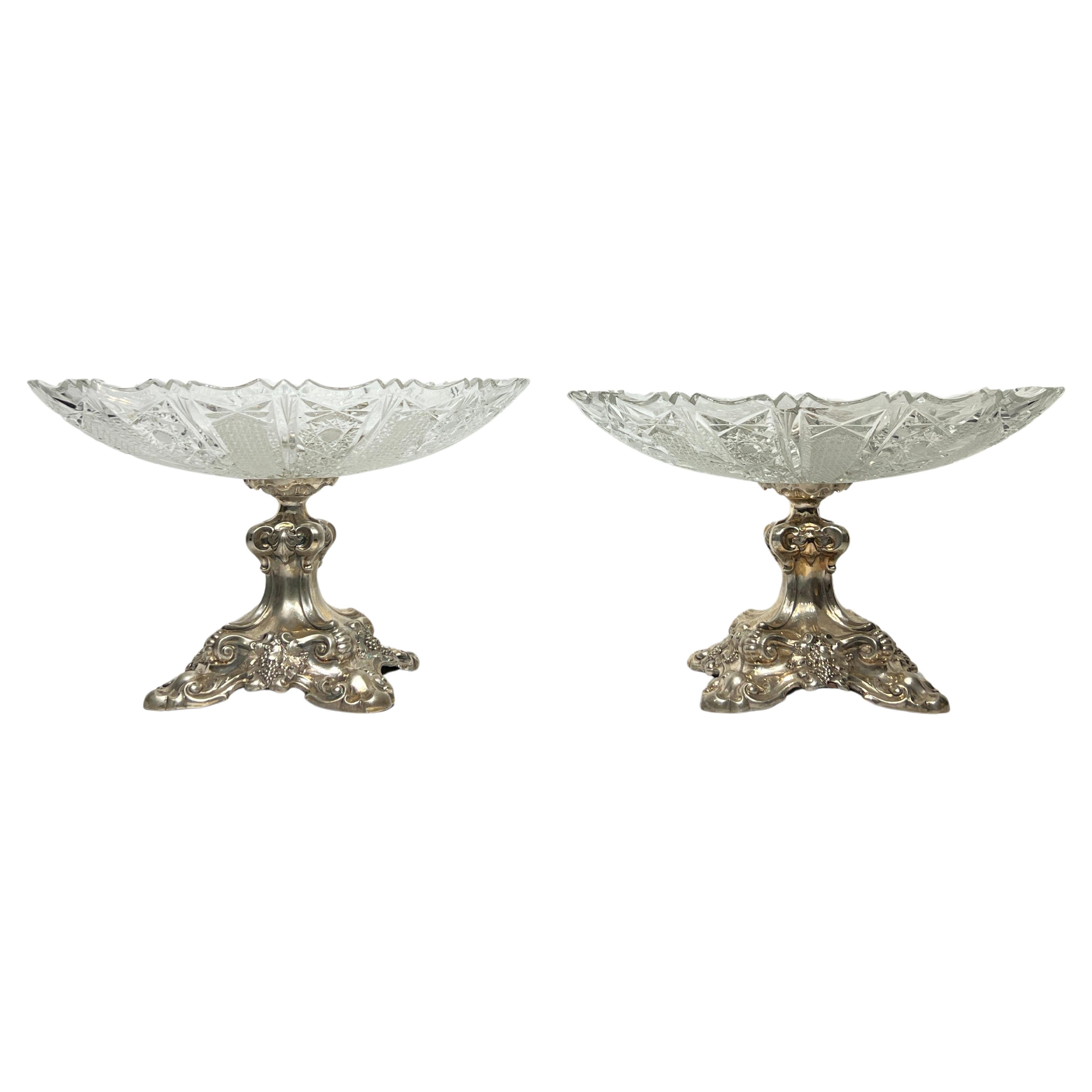Pareja de tazzas escandinavas de cristal tallado y plata