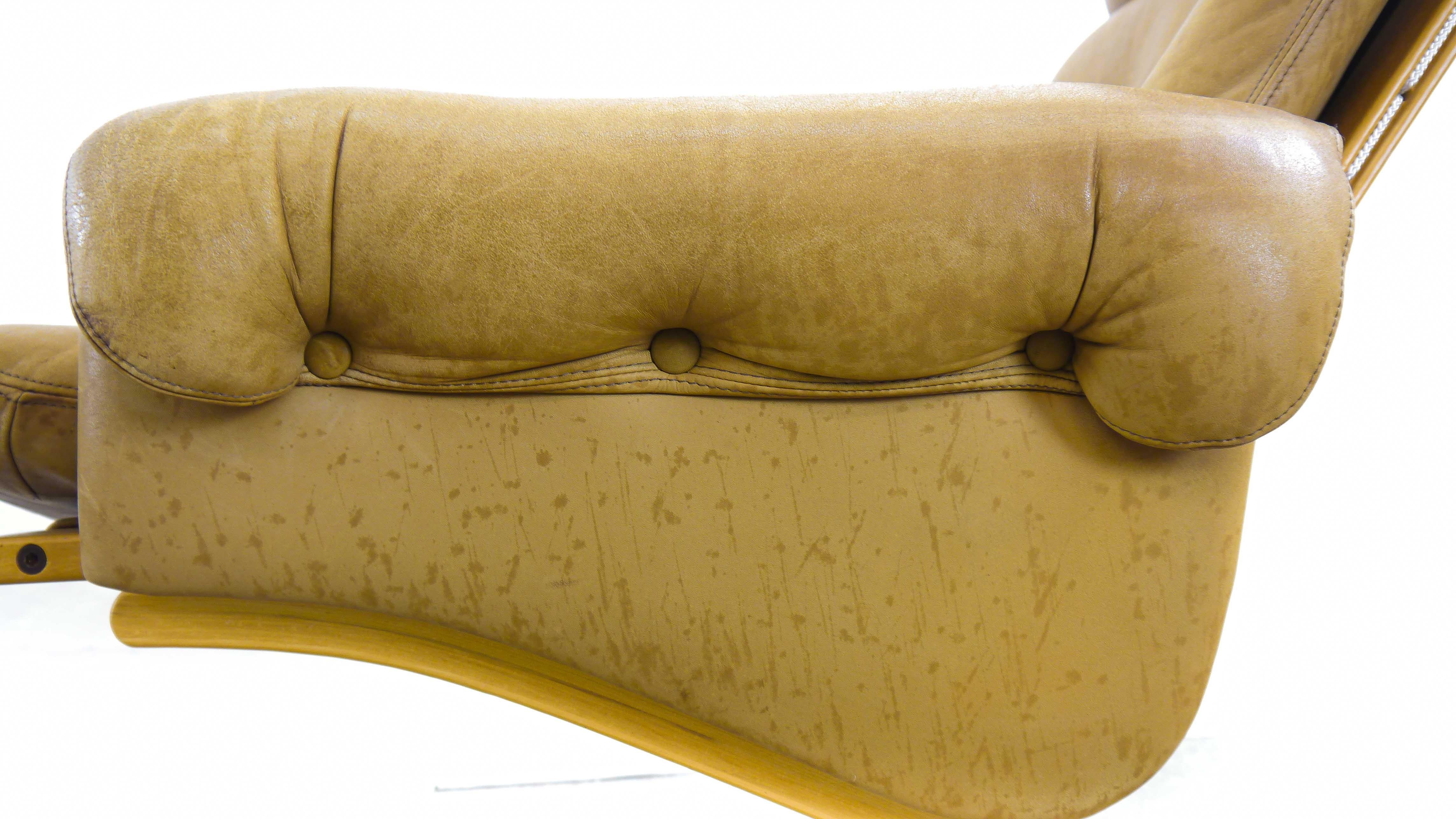 Paire de fauteuils scandinaves Kengu en cuir Brown par Solheim pour Rykken 9