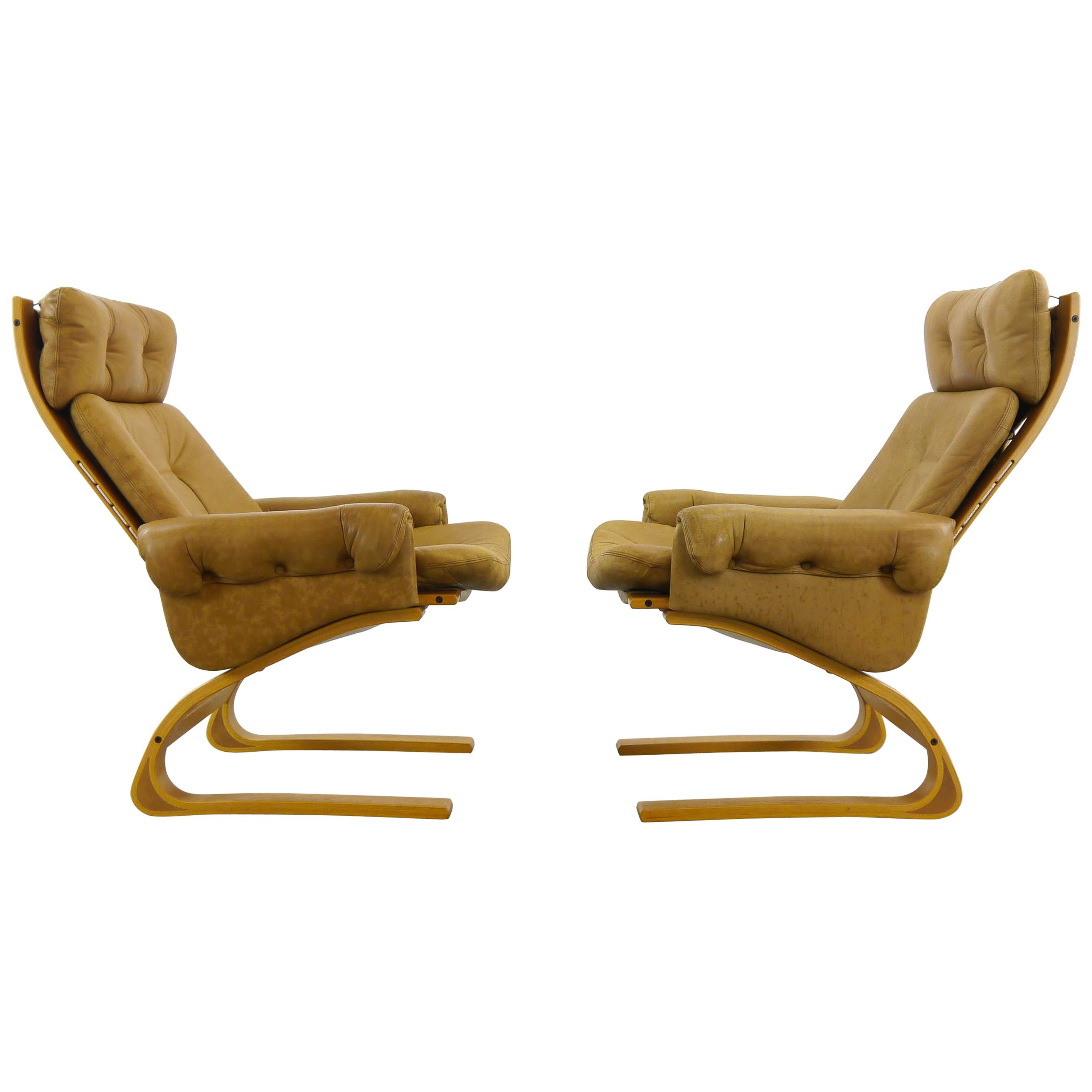 Pair Scandinavian Kengu Easy Chairs in Brown Leather by Solheim for Rykken For Sale