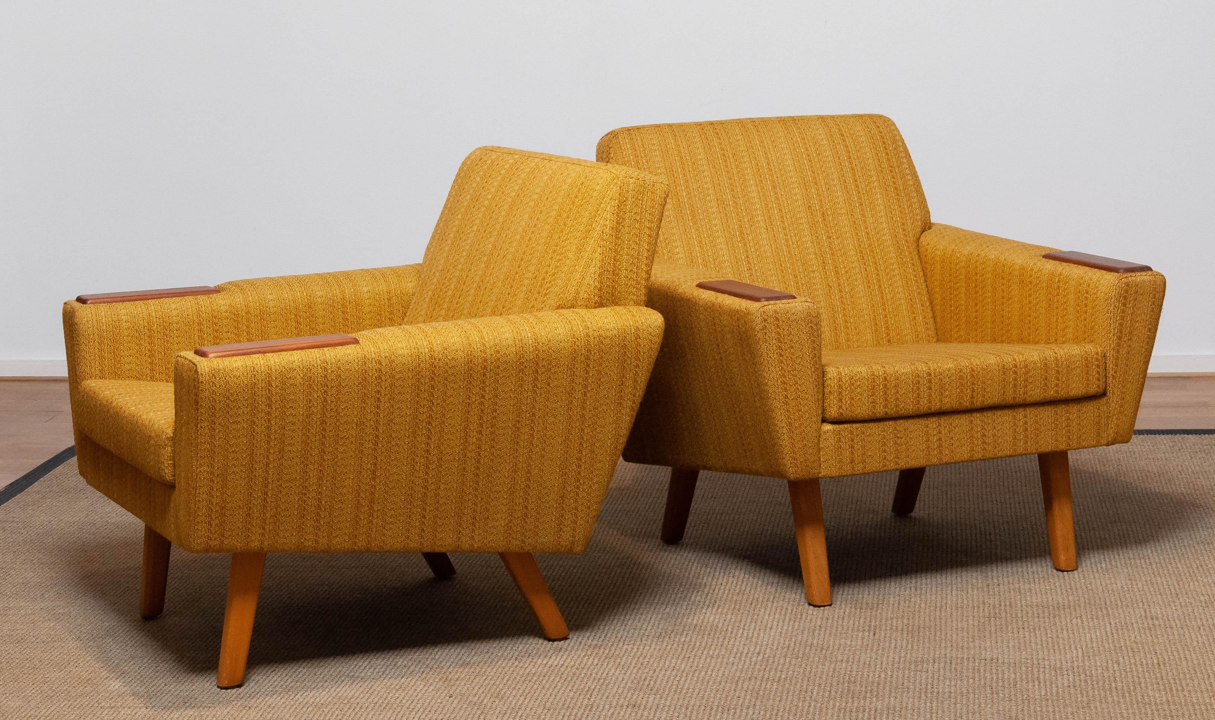 Pair Scandinavian Lounge / Club Chairs with Teak Paws and Ocher Fabric, Denmark For Sale 5