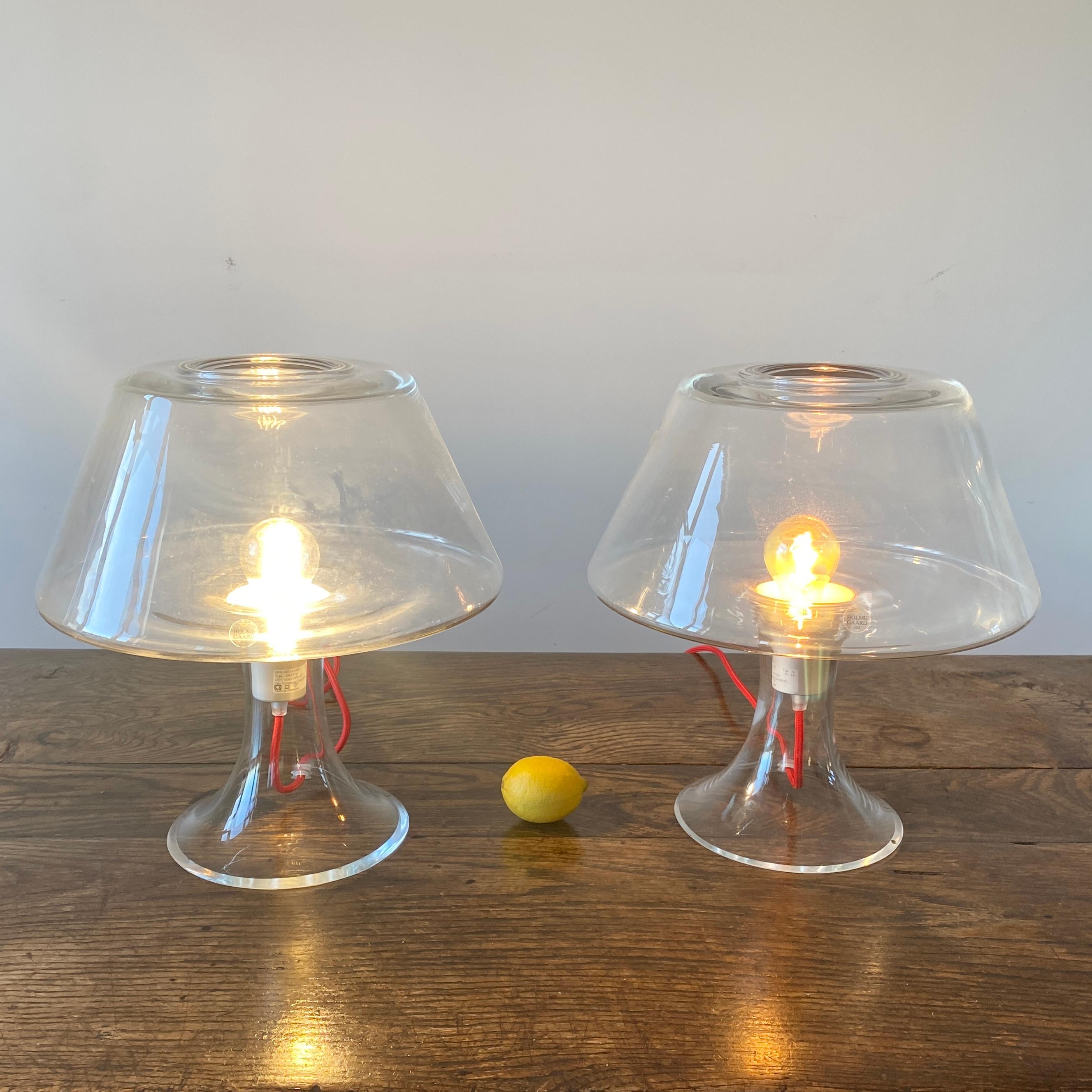 Pair Scandinavian Modern Clear Glass Table Lamps by Holmegaard, Model One For Sale 4