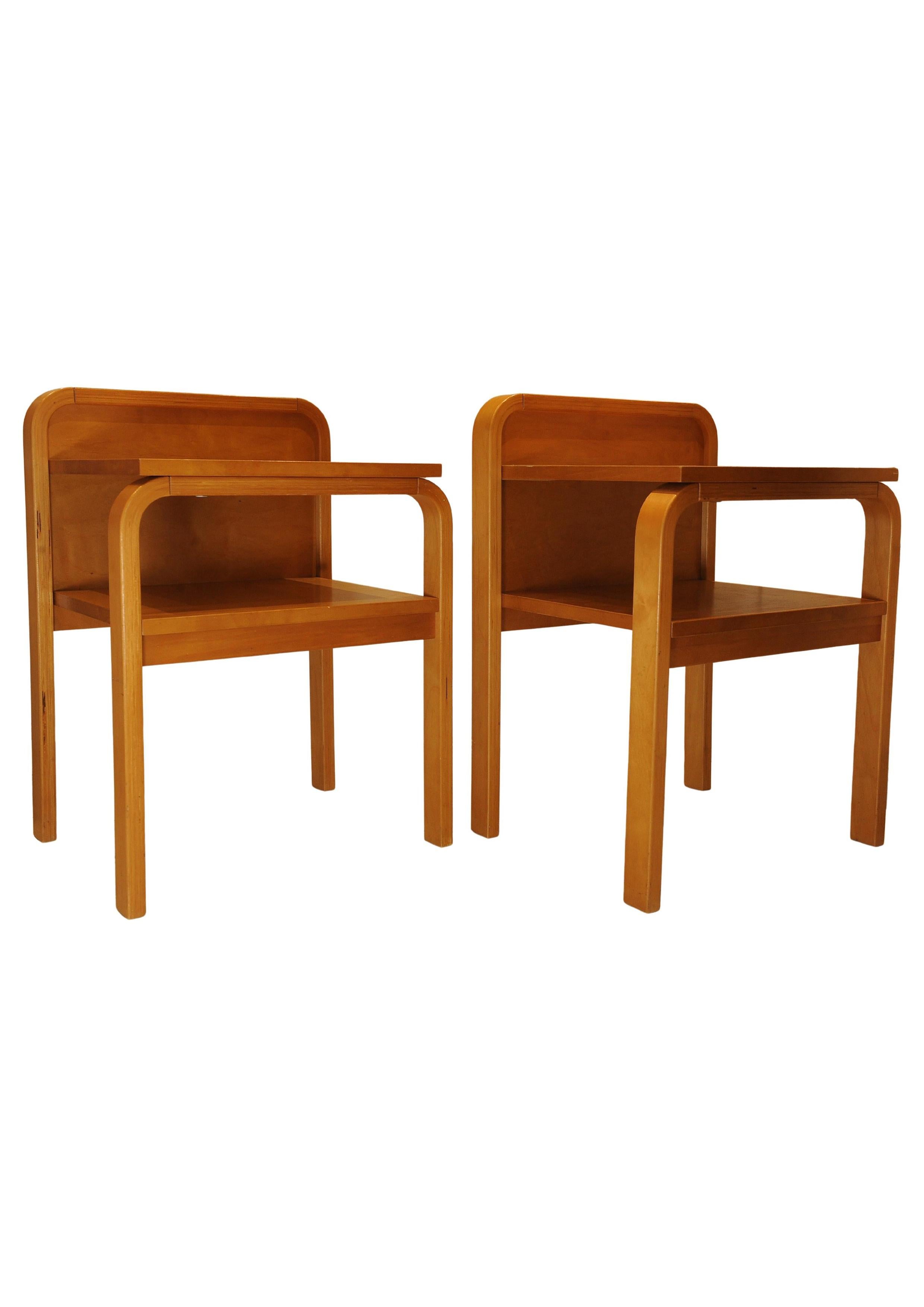 Pair Scandinavian Modern Isku Oy Finland Bent Plywood Birch Bedside Tables For Sale 5
