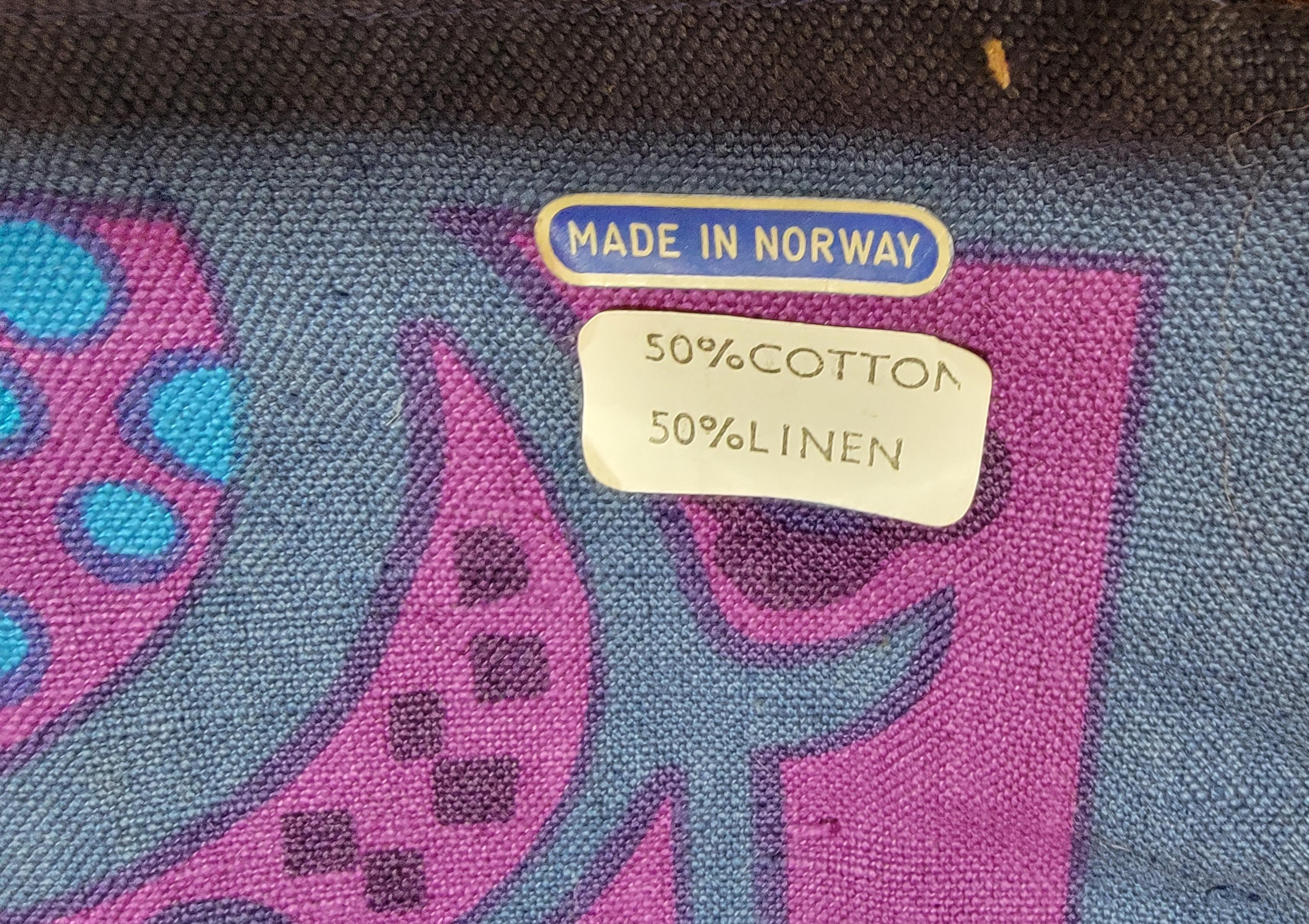 Paar skandinavisch moderne Kissenbezüge Hahn (Skandinavische Moderne) im Angebot