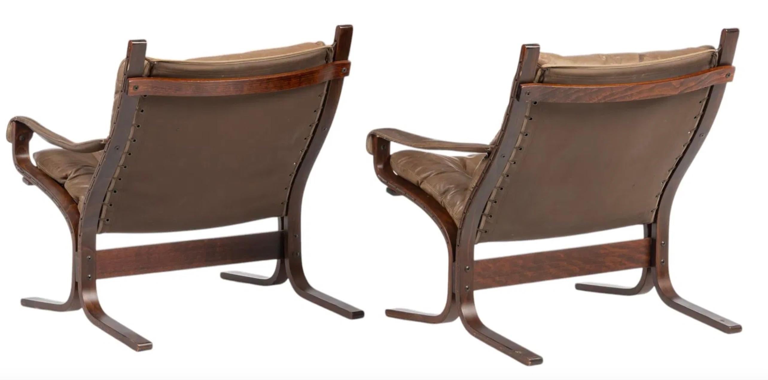 Mid-Century Modern Pair Scandinavian Modern Tan Leather Siesta Low Safari Lounge Chairs Westnofa