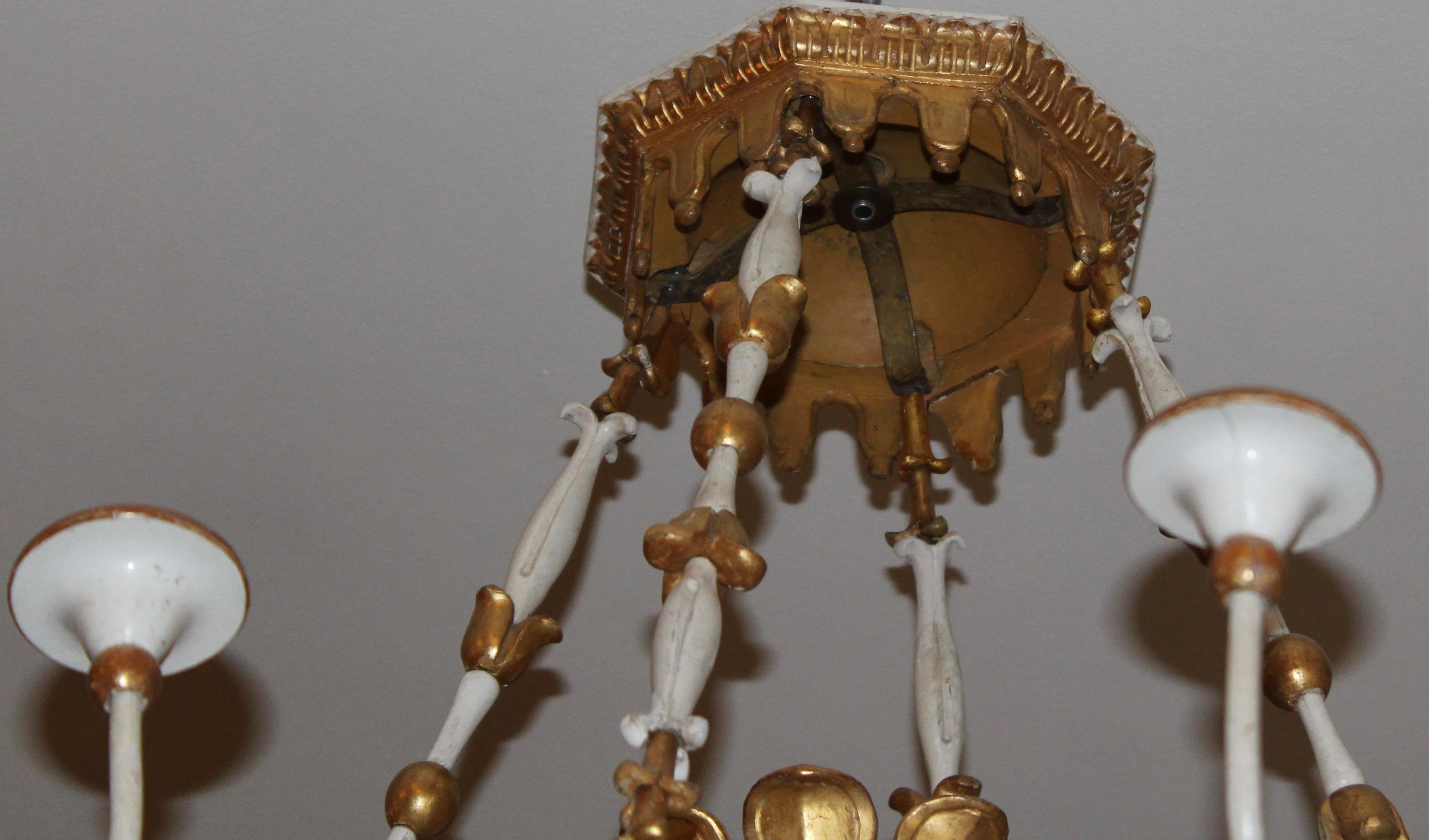 Pair of Scandinavian Neoclassical Gilt and Painted Chandeliers, circa 1810 In Good Condition In London, GB