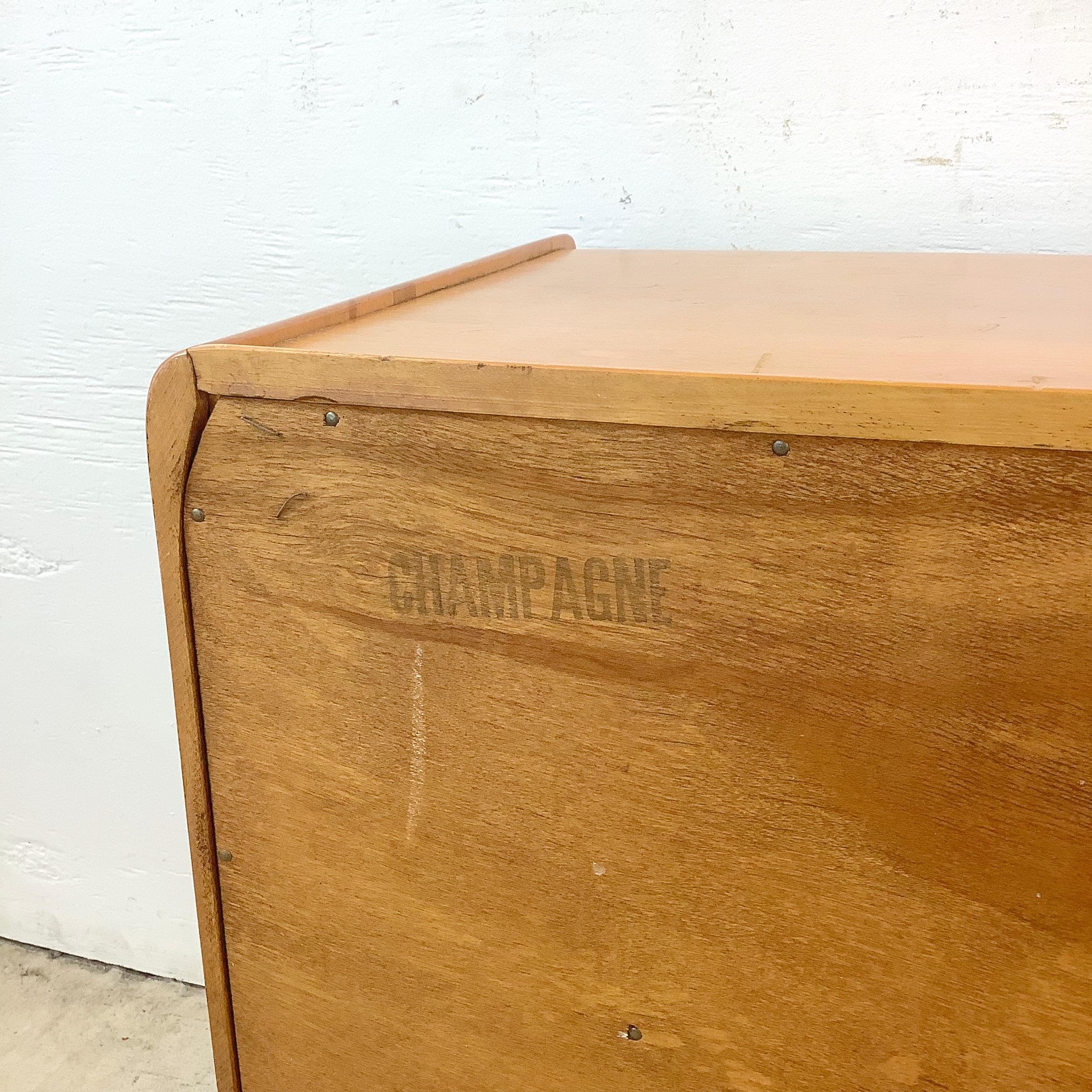 Pair Sculptura Nightstands by Heywood-Wakefield For Sale 5