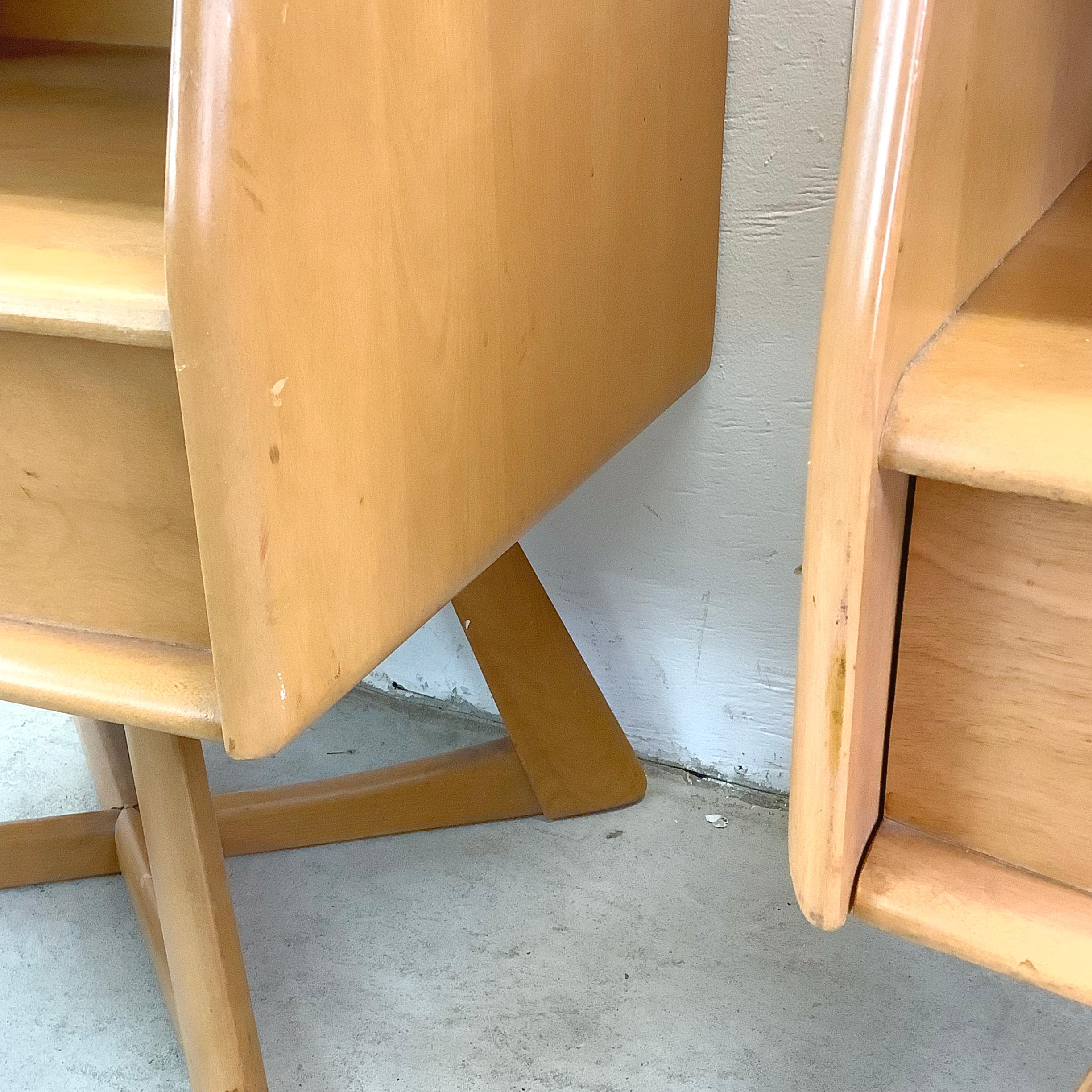 Pair Sculptura Nightstands by Heywood-Wakefield For Sale 10