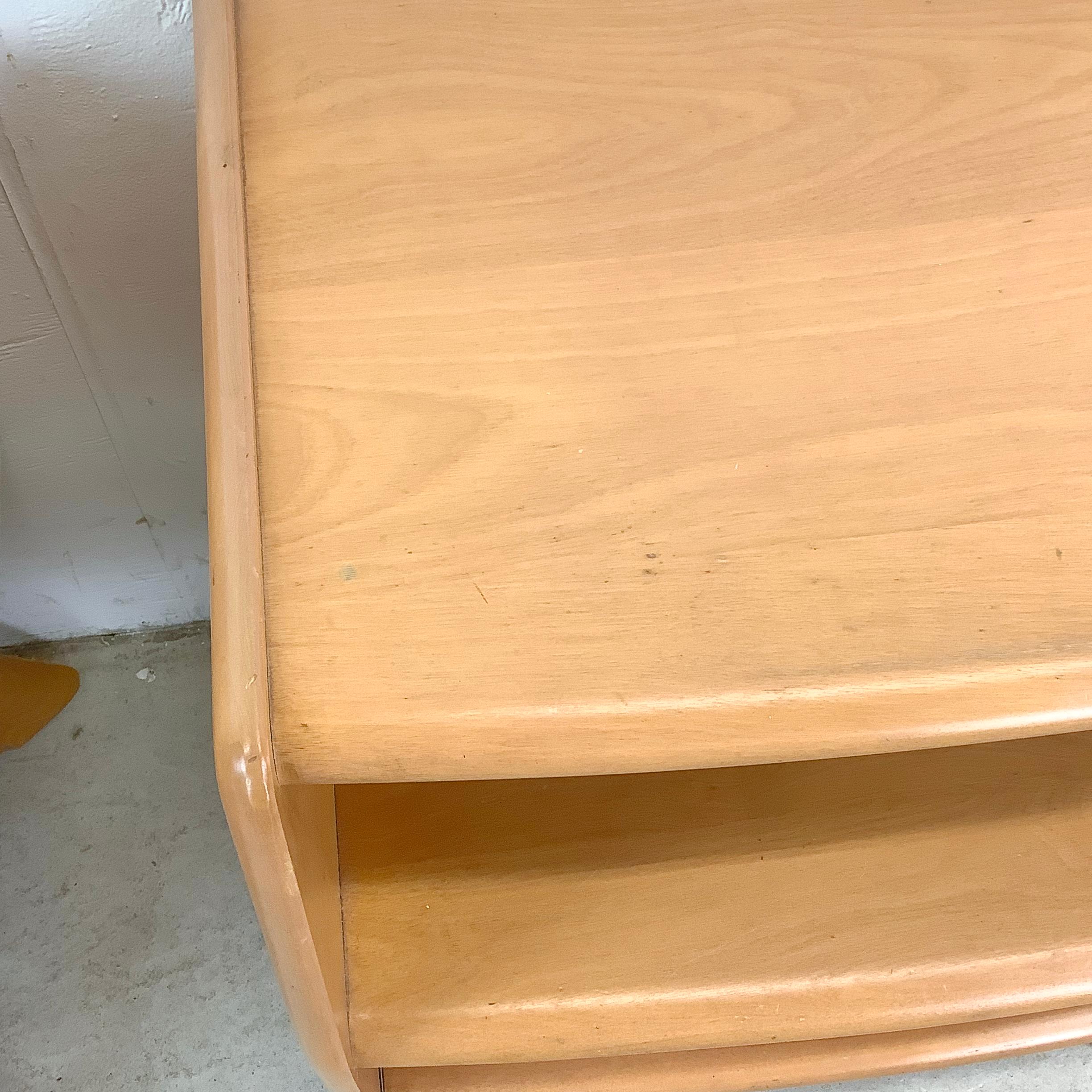 Pair Sculptura Nightstands by Heywood-Wakefield For Sale 12