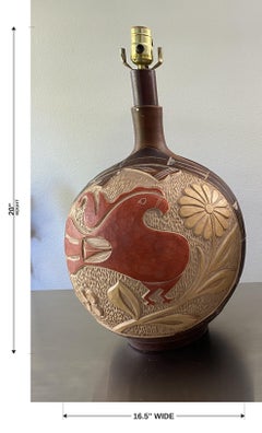 Ein Paar skulpturale, handgeschnitzte Keramik-Tischlampen von Casual Lamps of California