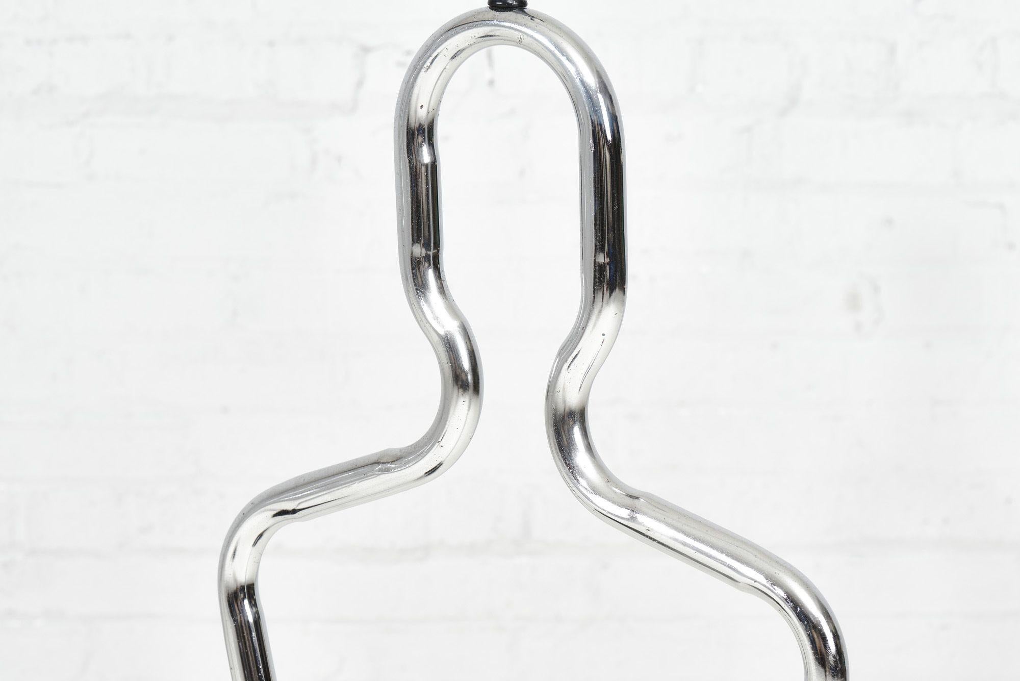 Pair Sculptural Human Figure Chrome Table Lamps, 1970 In Good Condition For Sale In Chicago, IL