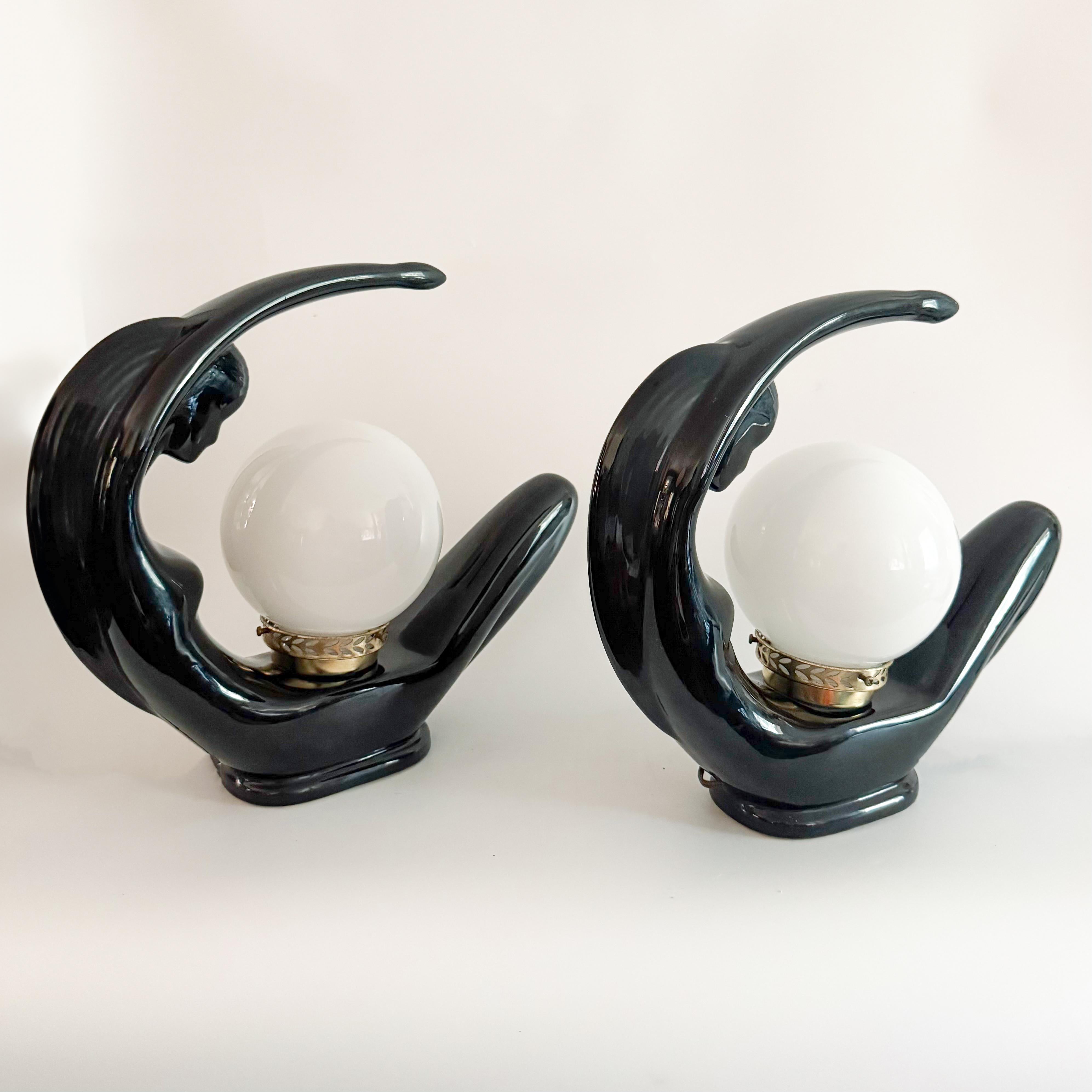 Vernissé Paire de lampes sculpturales Moon Lady Black Art Deco - 1980 Céramique en vente