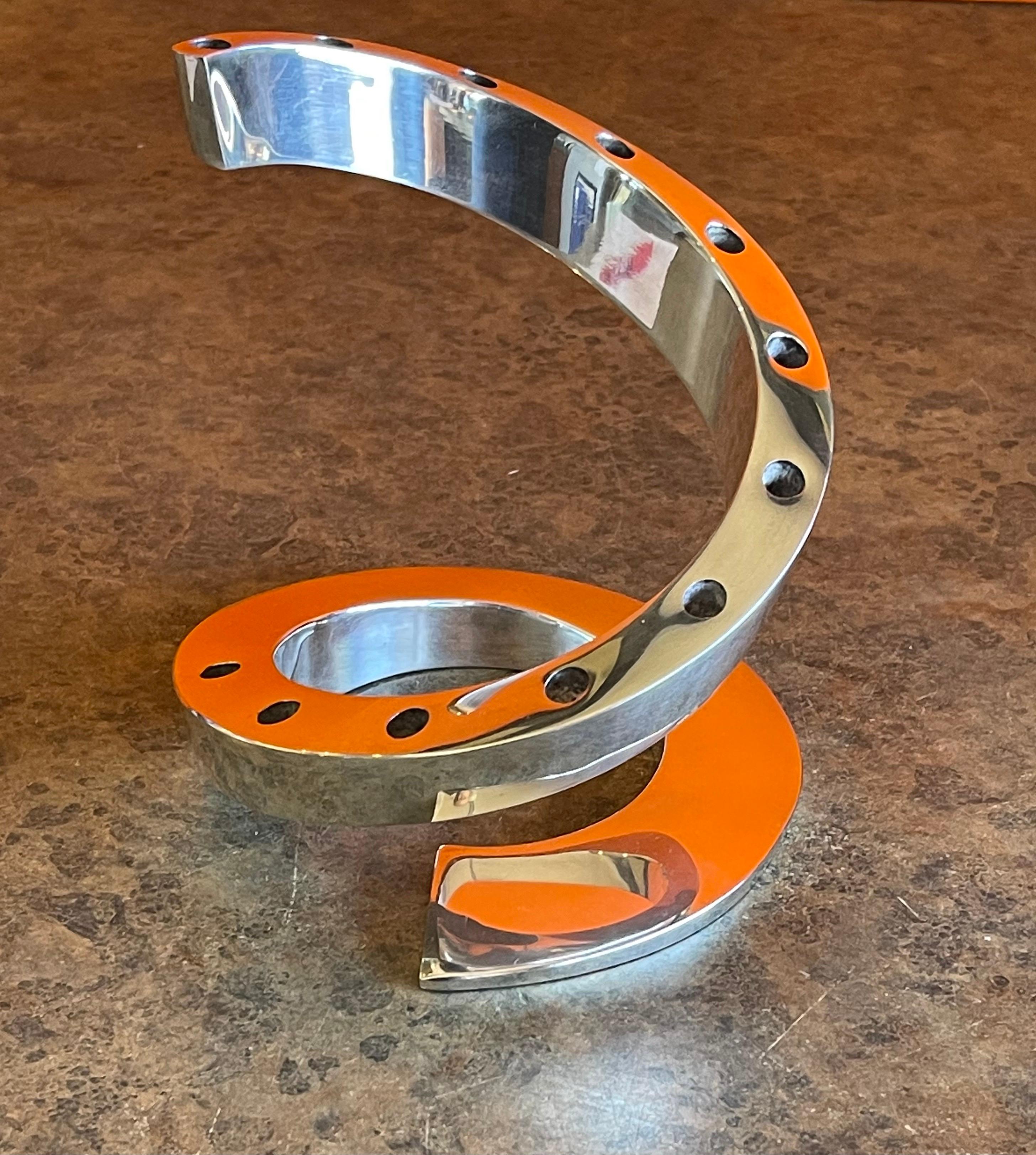 Portacandele scultorei a spirale placcati in argento di Bertil Vallien per Dansk, coppia in vendita 3