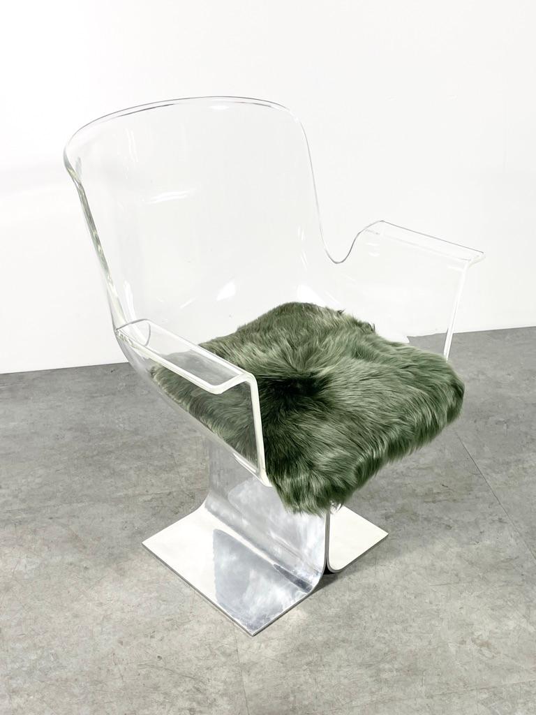 Late 20th Century Pair Sculptural Vintage Pace Collection Lucite & Aluminum Swivel Armchairs 1970s For Sale