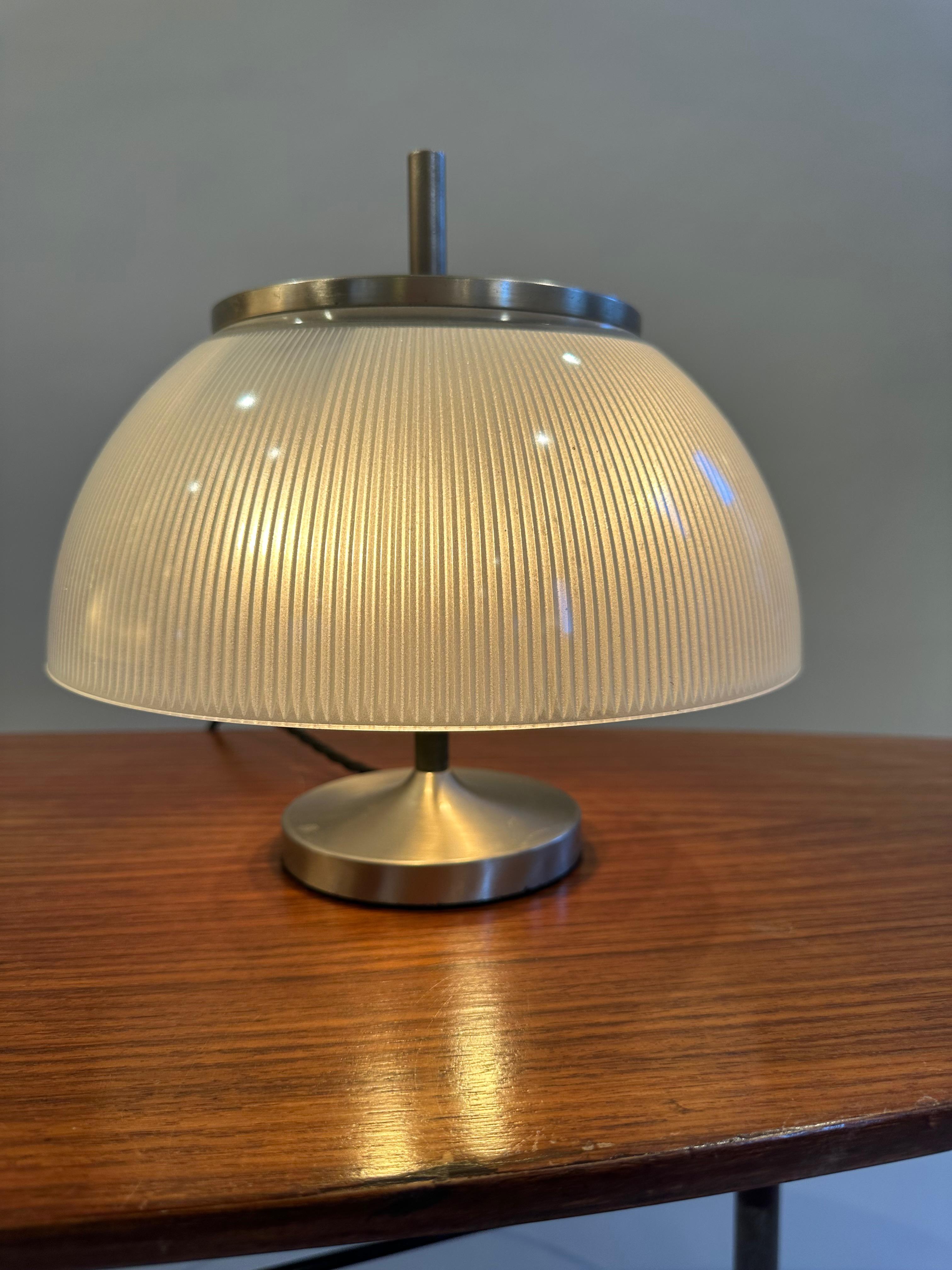 Mid-Century Modern Paire de lampes de table Sergio Mazza 'Alfetta' pour Artemide c1960 en vente