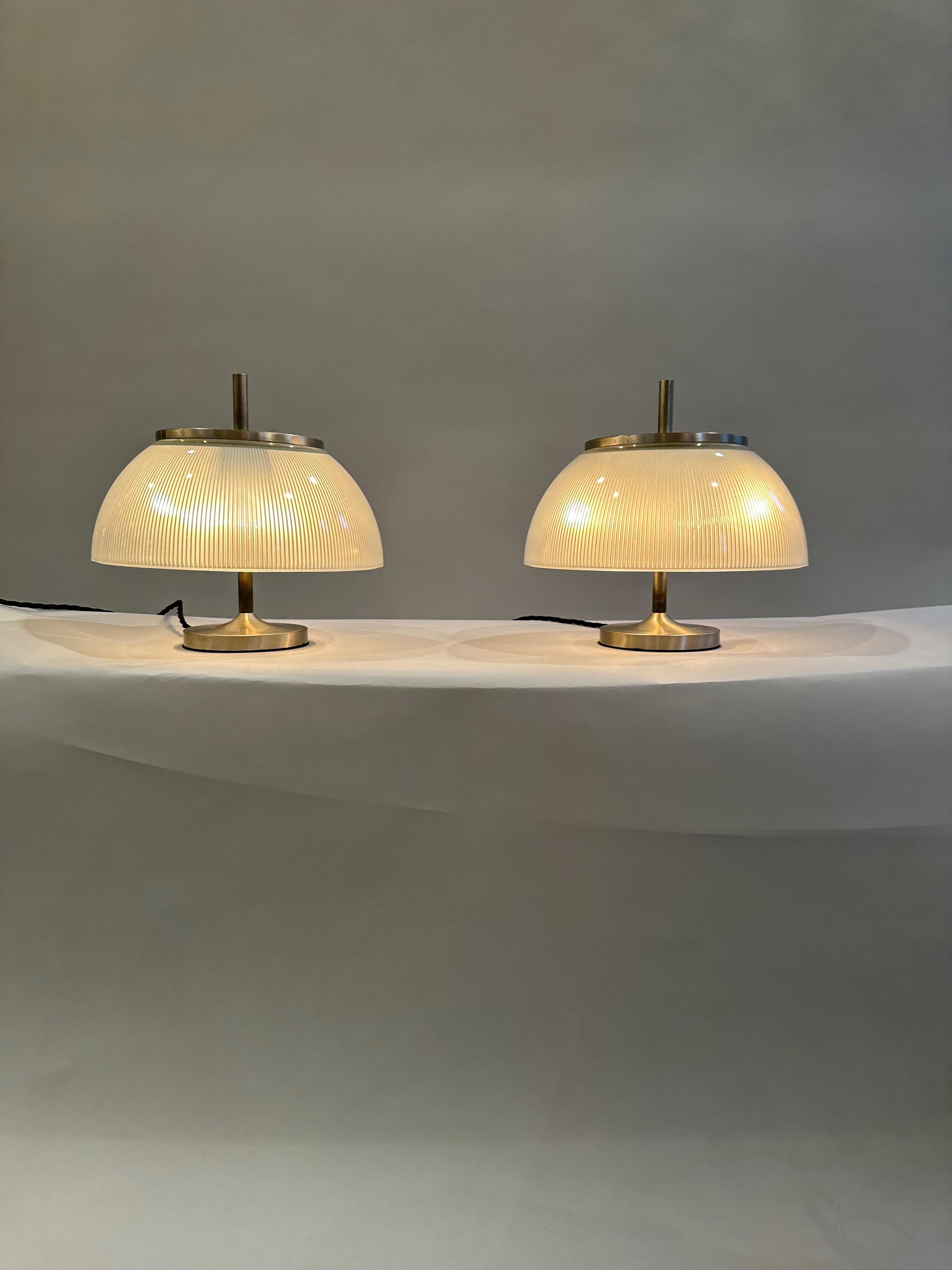 Pair Sergio Mazza 'Alfetta' table lights for Artemide c1960 In Good Condition For Sale In London, GB
