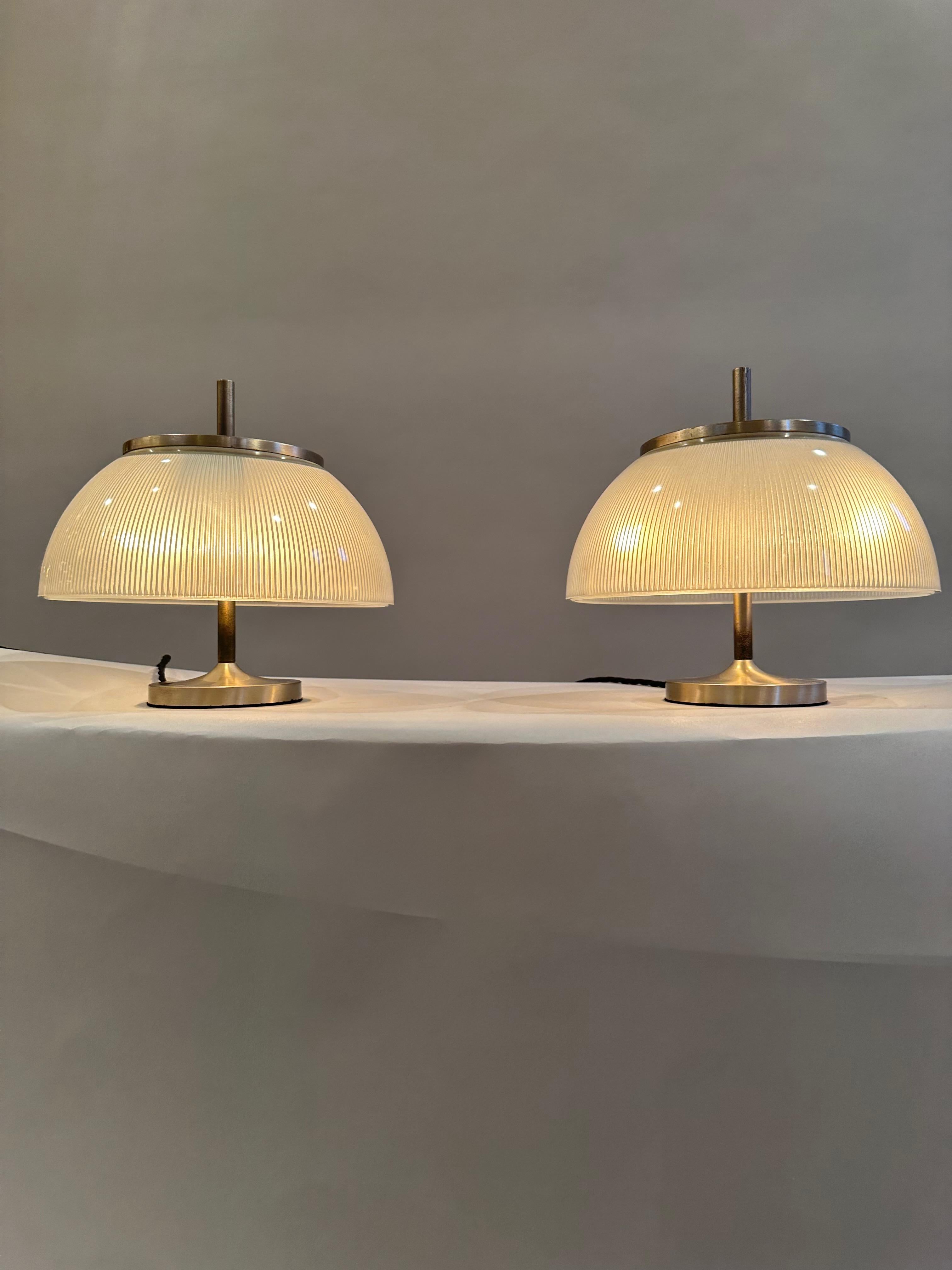 Milieu du XXe siècle Paire de lampes de table Sergio Mazza 'Alfetta' pour Artemide c1960 en vente