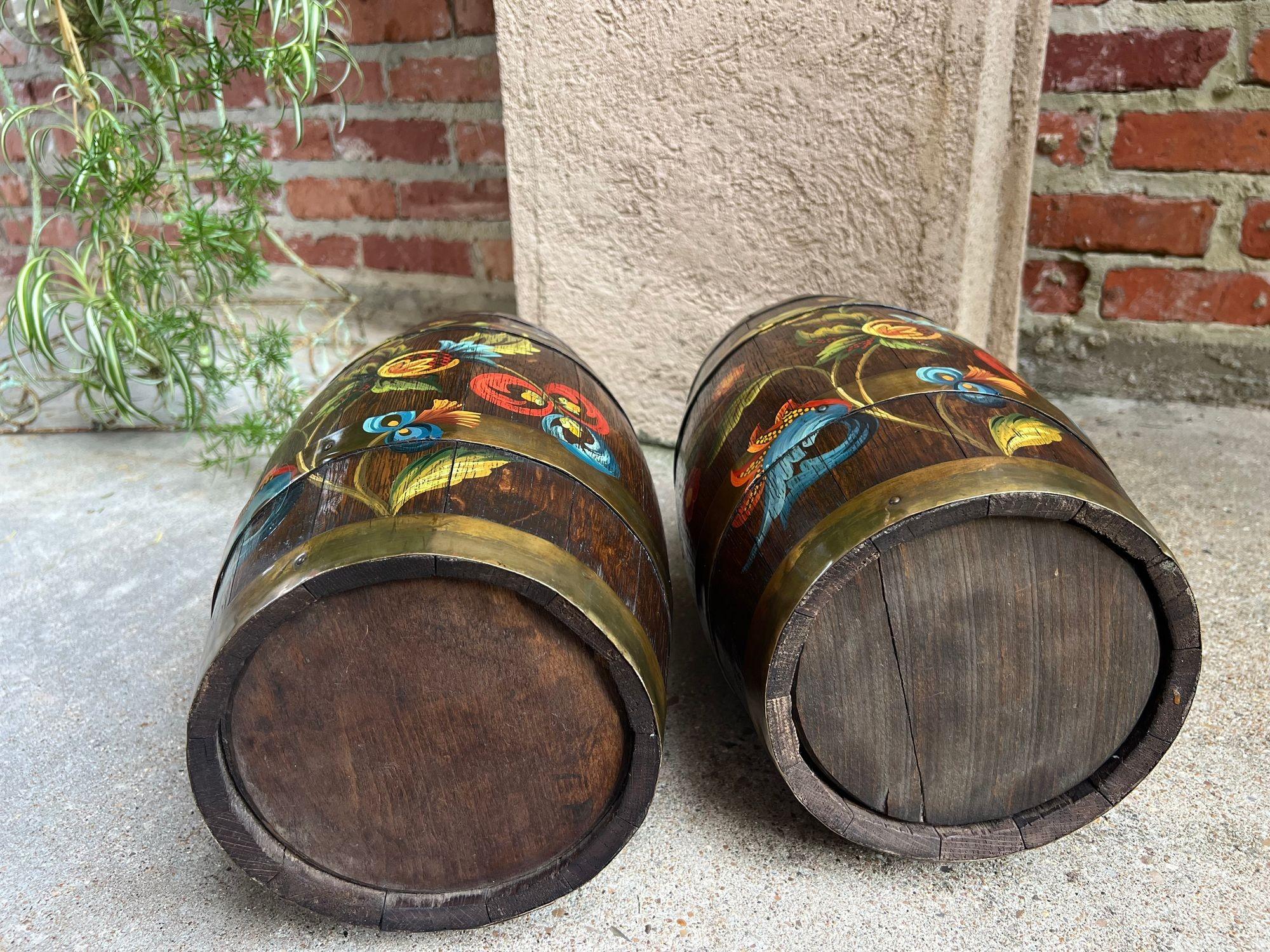 PAR Conjunto Antiguo Barril de Roble Inglés Jardinera Jardinera Rosemaling Pintado a Mano en venta 5