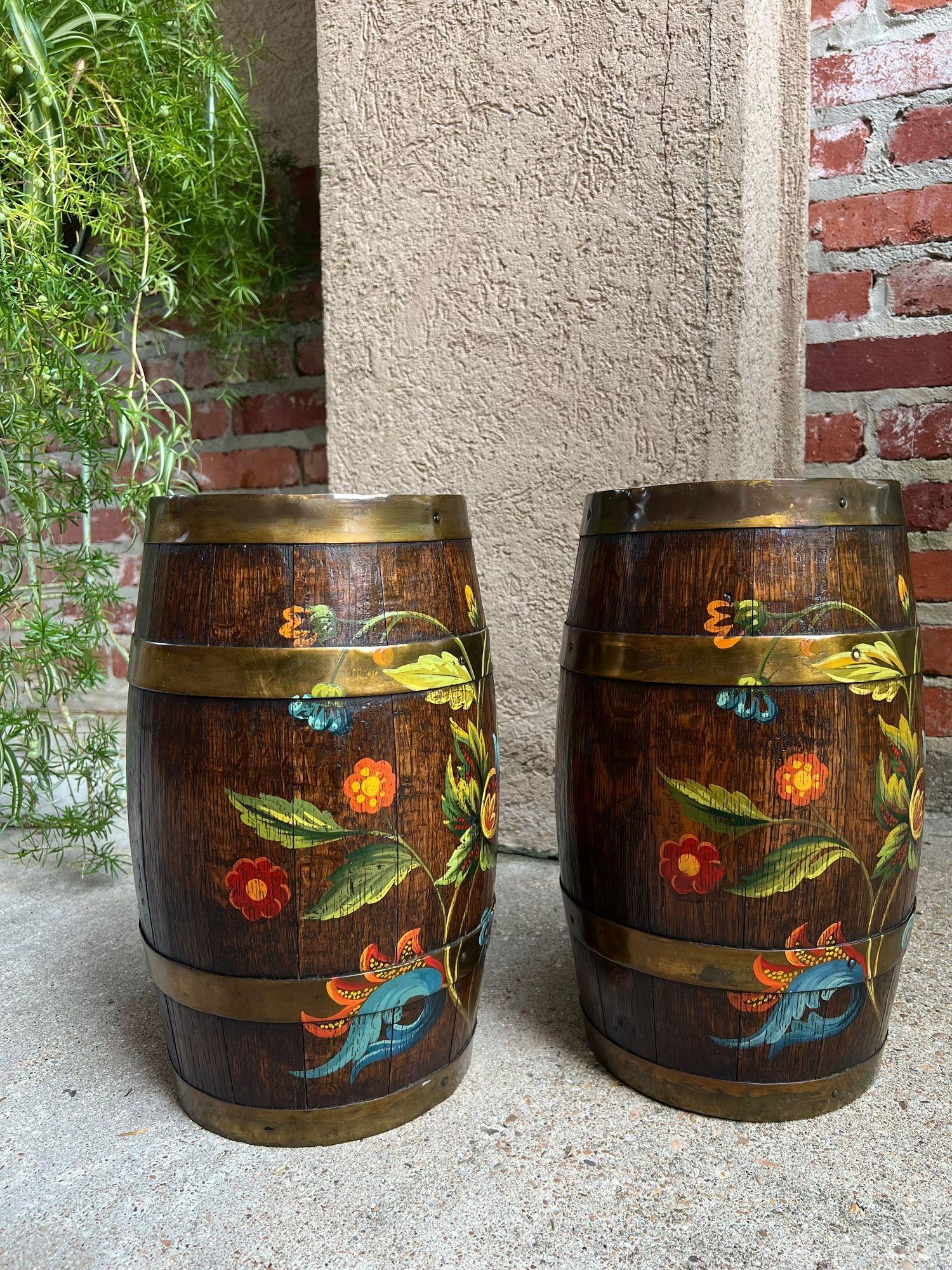 PAR Conjunto Antiguo Barril de Roble Inglés Jardinera Jardinera Rosemaling Pintado a Mano Artes y manualidades en venta