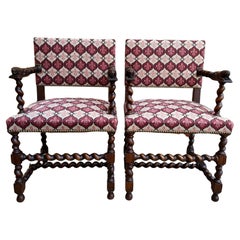 Paire de chaises à accoudoirs French Twist Barley Oak Renaissance Lion Fleur De Lis