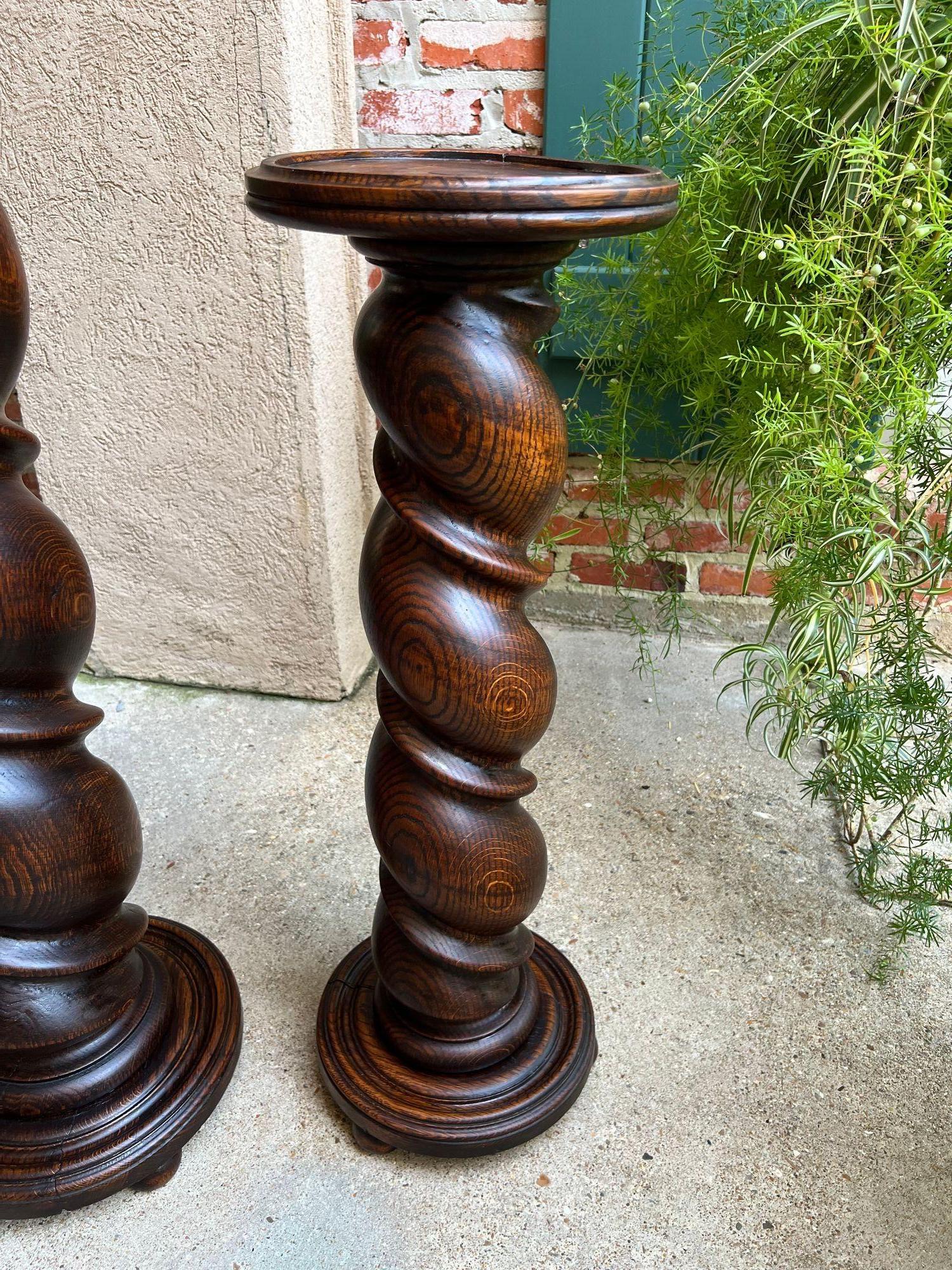 PAAR Satz von 2 Antique French Pedestal Stand BARLEY TWIST Oak LARGE Plant Columns im Angebot 2