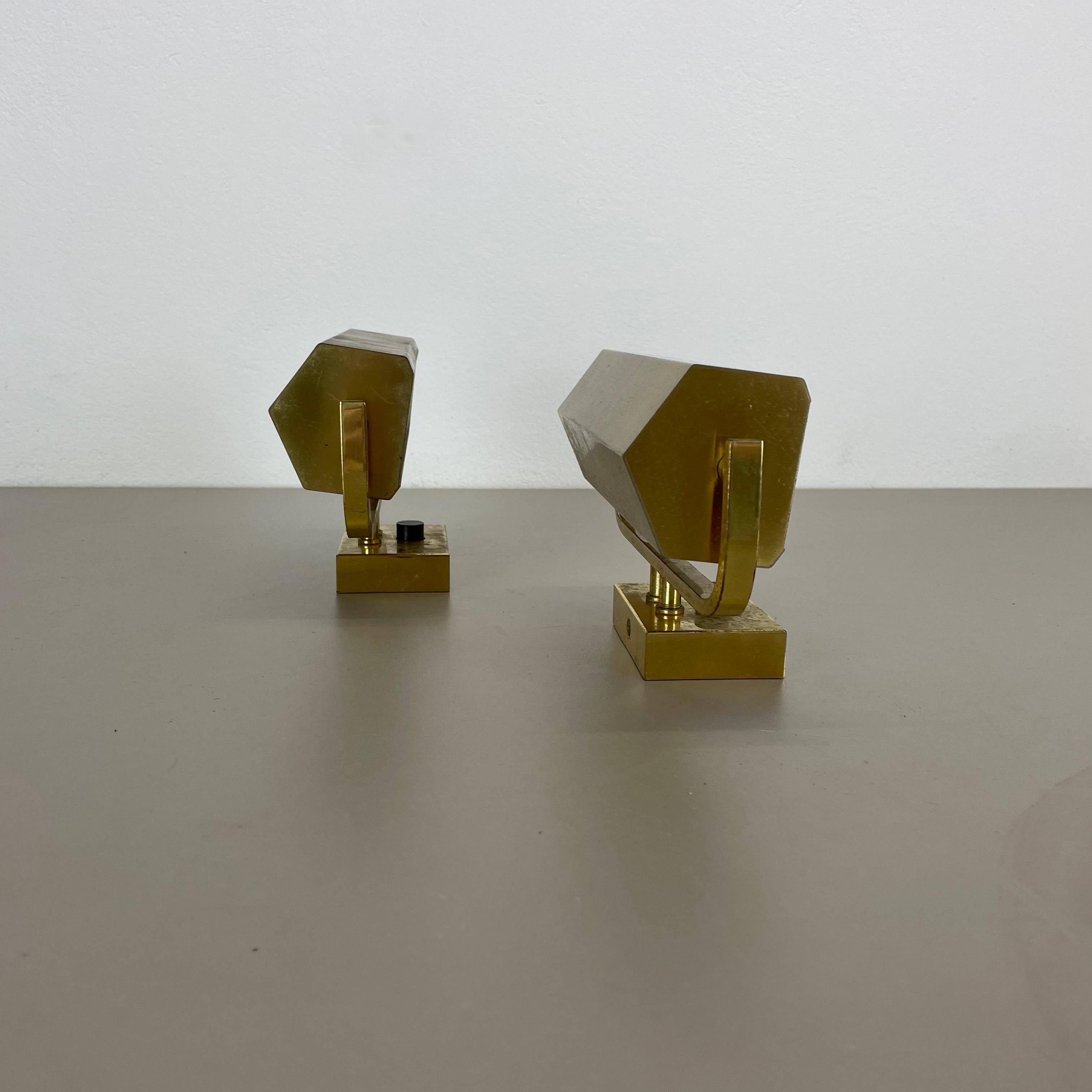 Set of 2 Brass Stilnovo style Hollywood Regency Wall Light Sconces, Germany 70s In Good Condition For Sale In Kirchlengern, DE