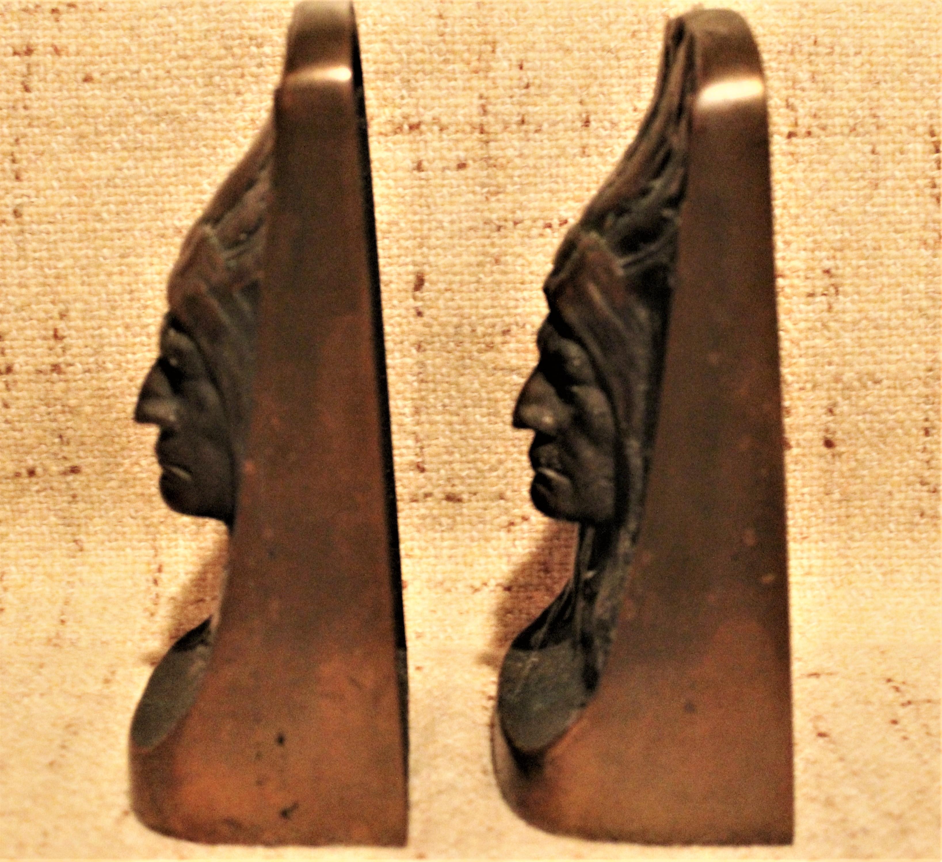American Classical Pair of Vintage Sculptural Cast Bronze Native American Indian Chief Bookends For Sale