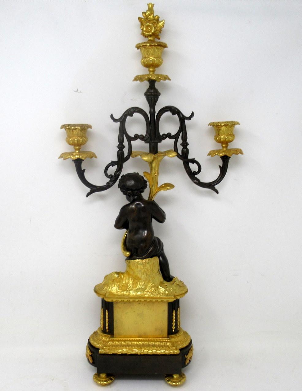 Paar Sèvres Porzellan Ormolu Vergoldete Bronze Celeste Blau Kandelaber Kerzenleuchter (Französisch) im Angebot