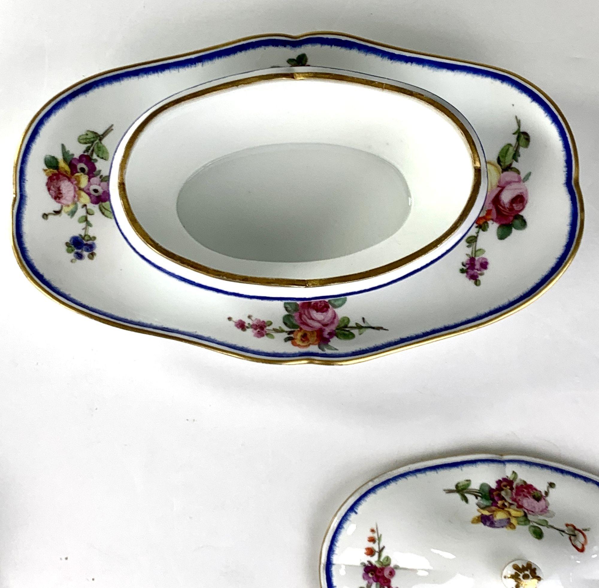 Pair Sèvres Porcelain Tureens with Feuille-de-Choux Pattern Borders 18th Century 1