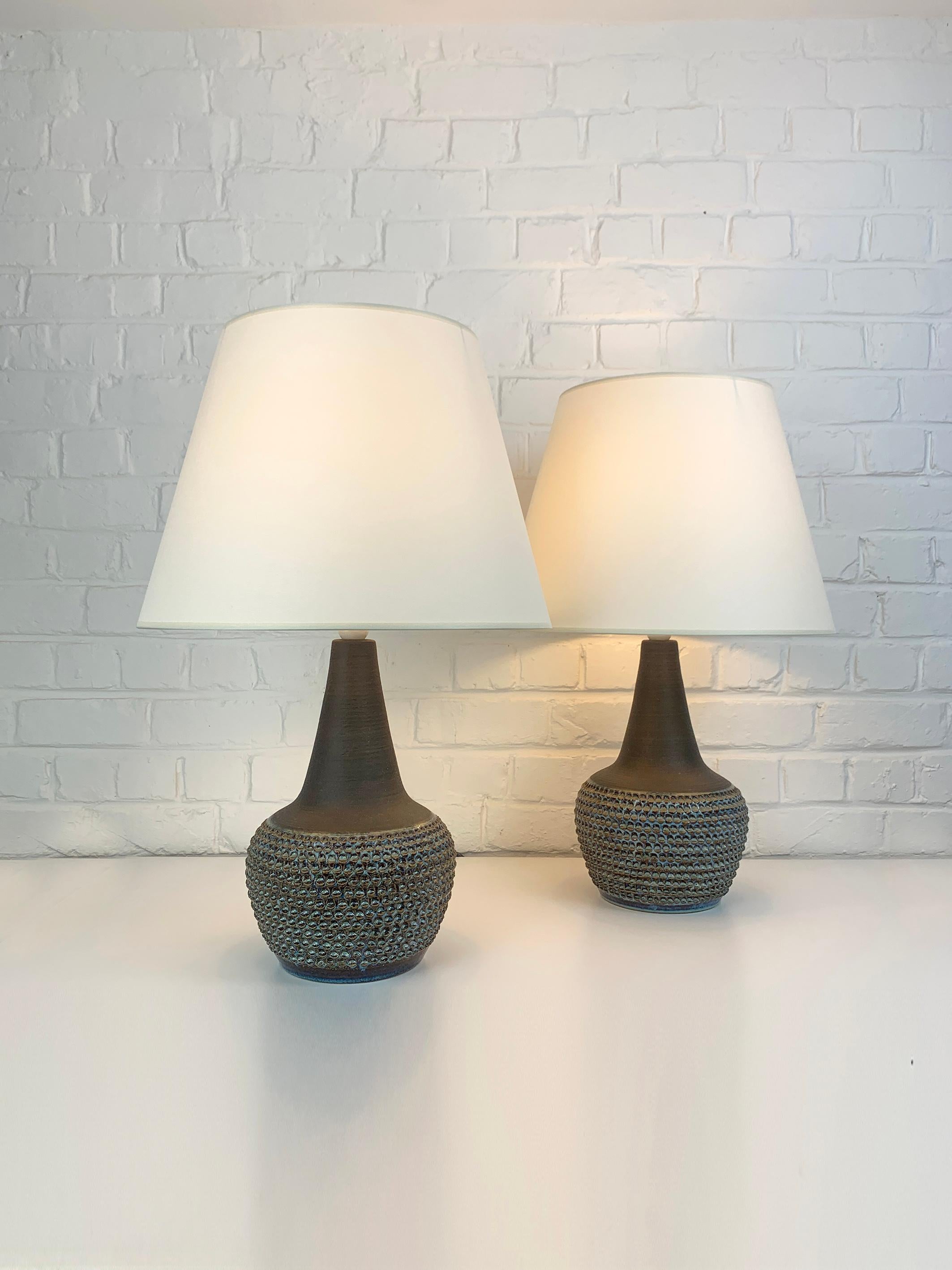 Danois Paire de lampes de table modernistes en grès Søholm Stentøj Einar Johansen Danemark 1960 en vente