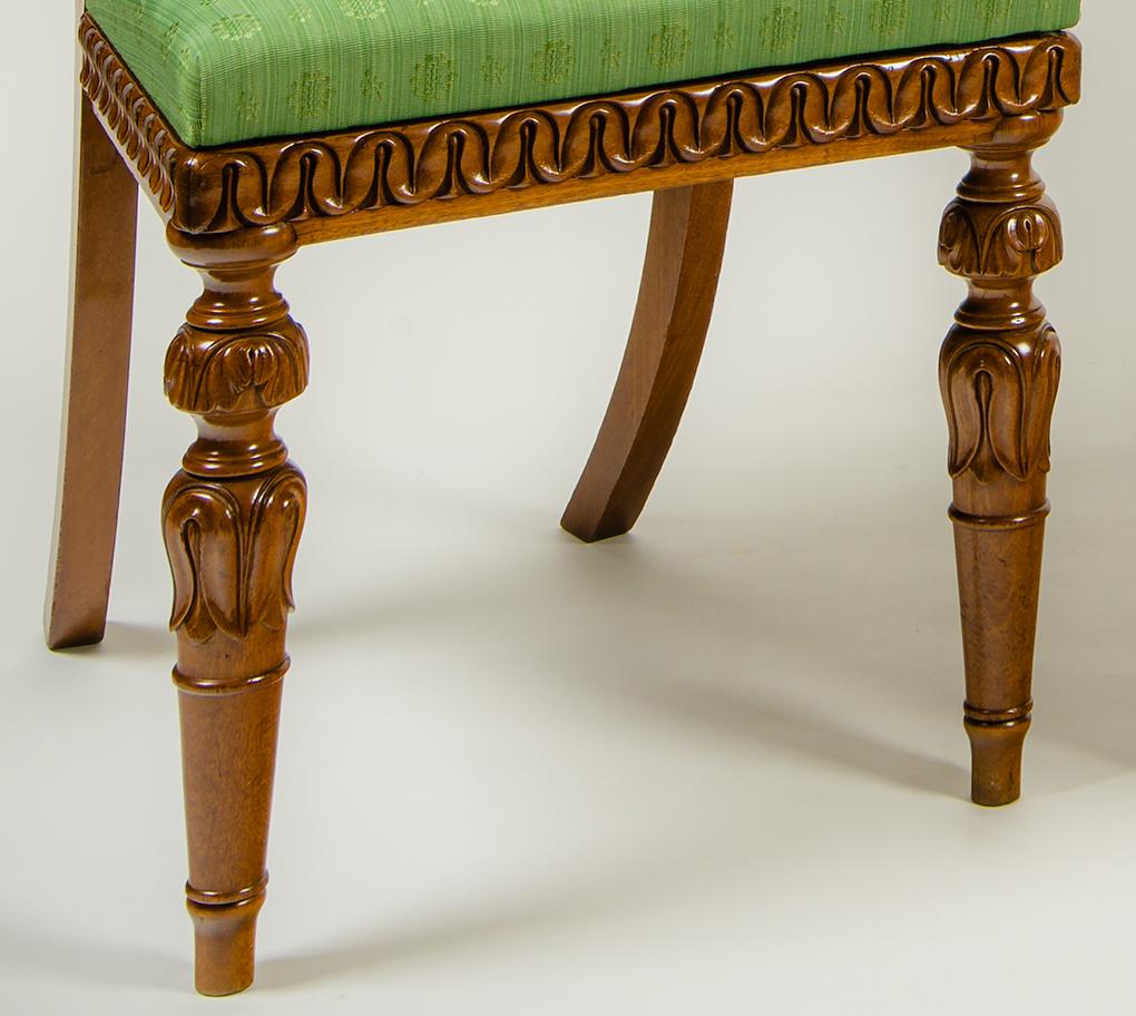 Néoclassique Paire de chaises d'appoint à dossier lyre en vente