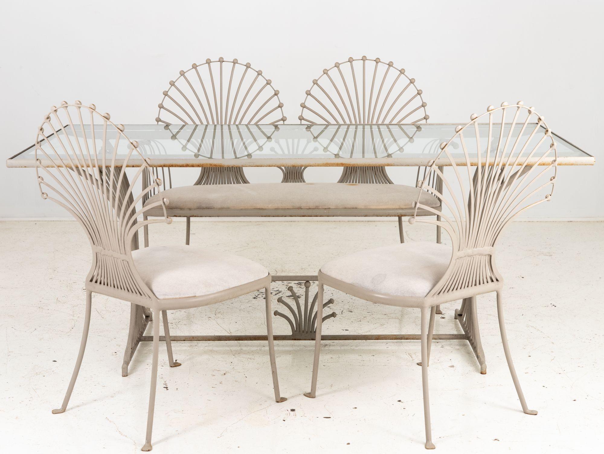 Beistellstühle mit Pfauen- oder Weizengarbenblattmotiv, grau lackiertes Aluminium, Paar im Angebot 7