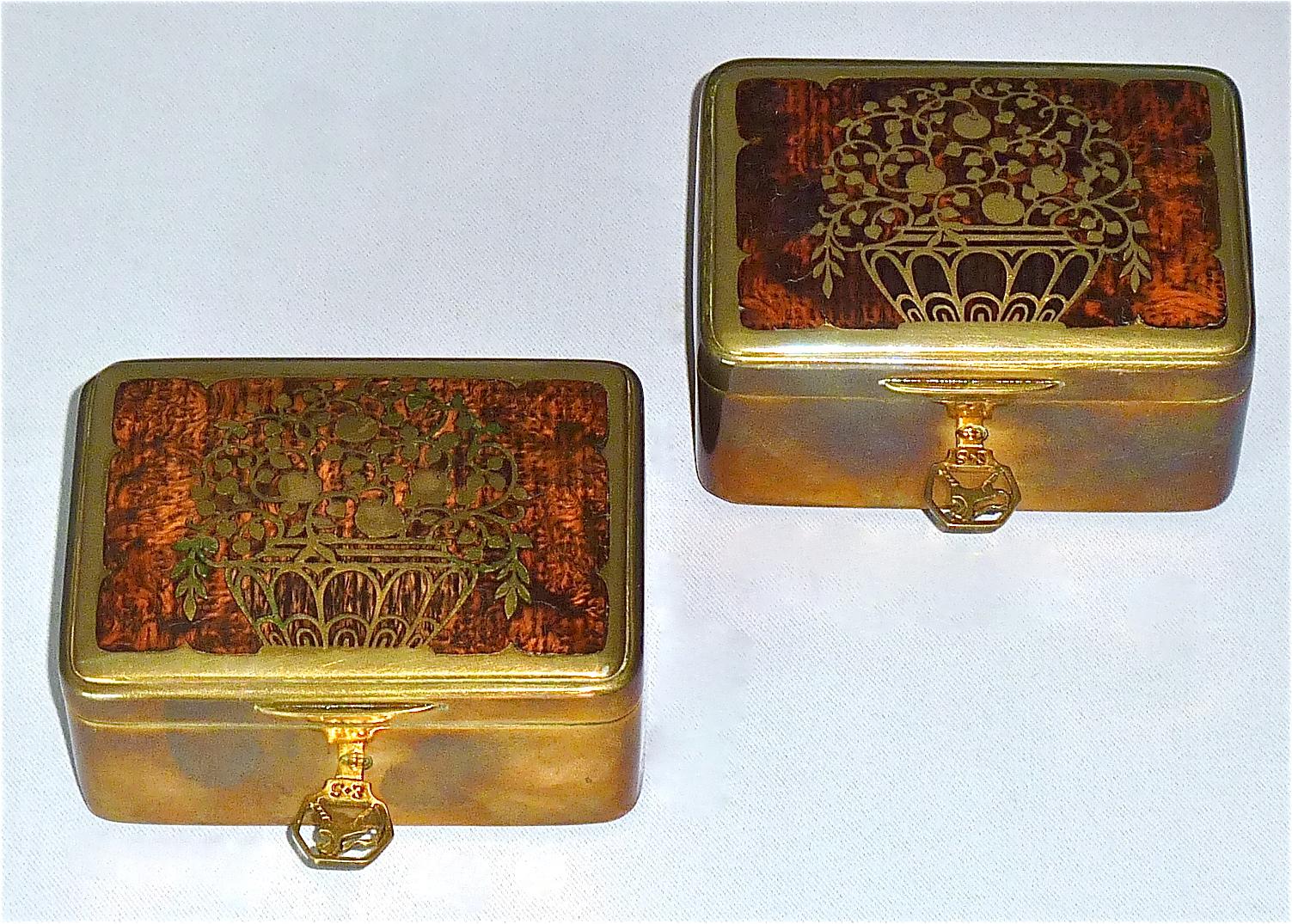 Fine and rare pair Jugendstil / Art Nouveau / Secession / Arts & Crafts Erhard & Sohne trinket boxes / jewelry caskets with amazing inlaid wood veneer and patinated brass showing fruit baskets and floral leaf branch decoration, Germany circa 1900.