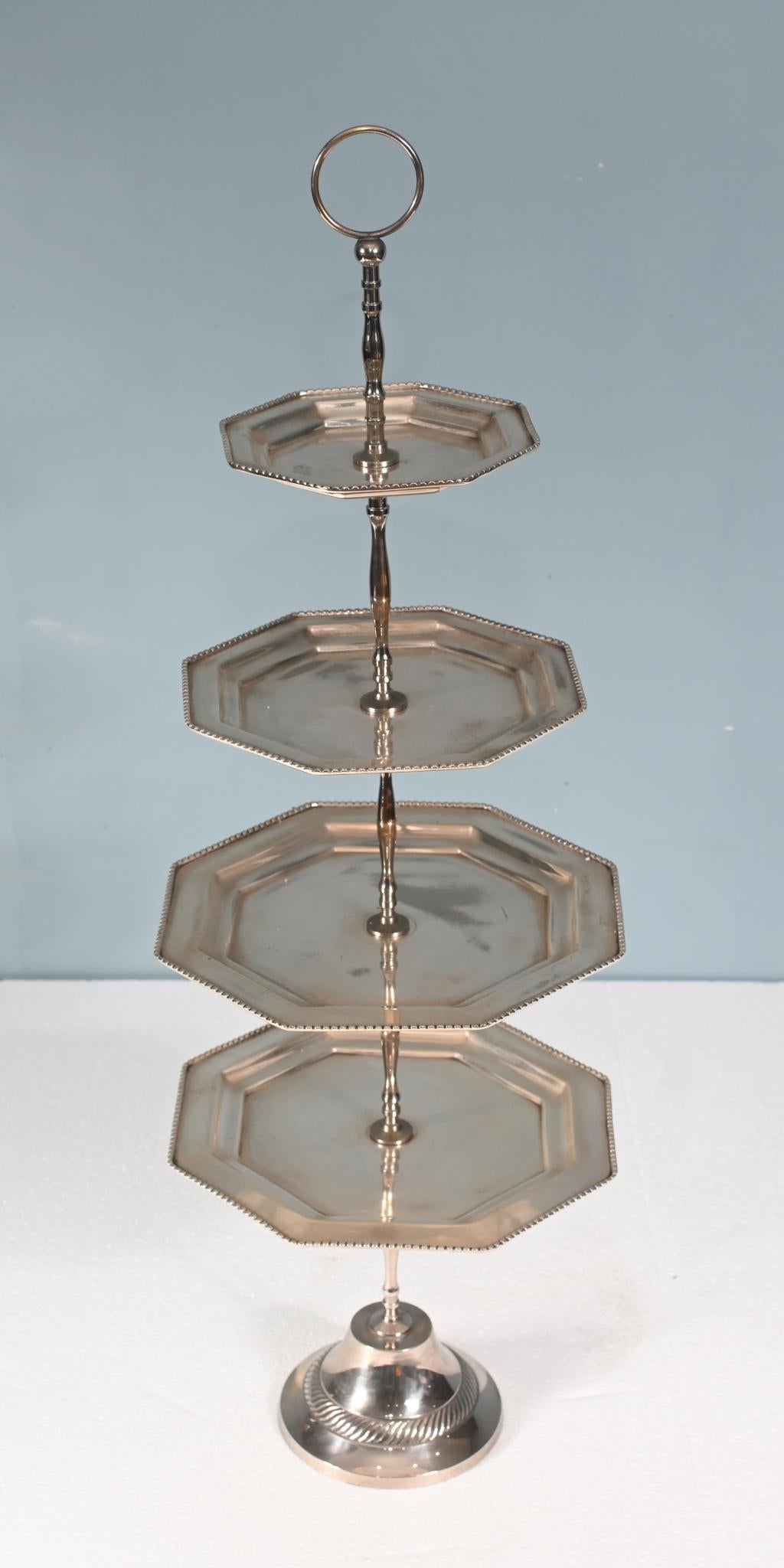 Pareja de soportes de plata para tartas de 5 pisos Victorian Afternoon Tea finales del siglo XX en venta