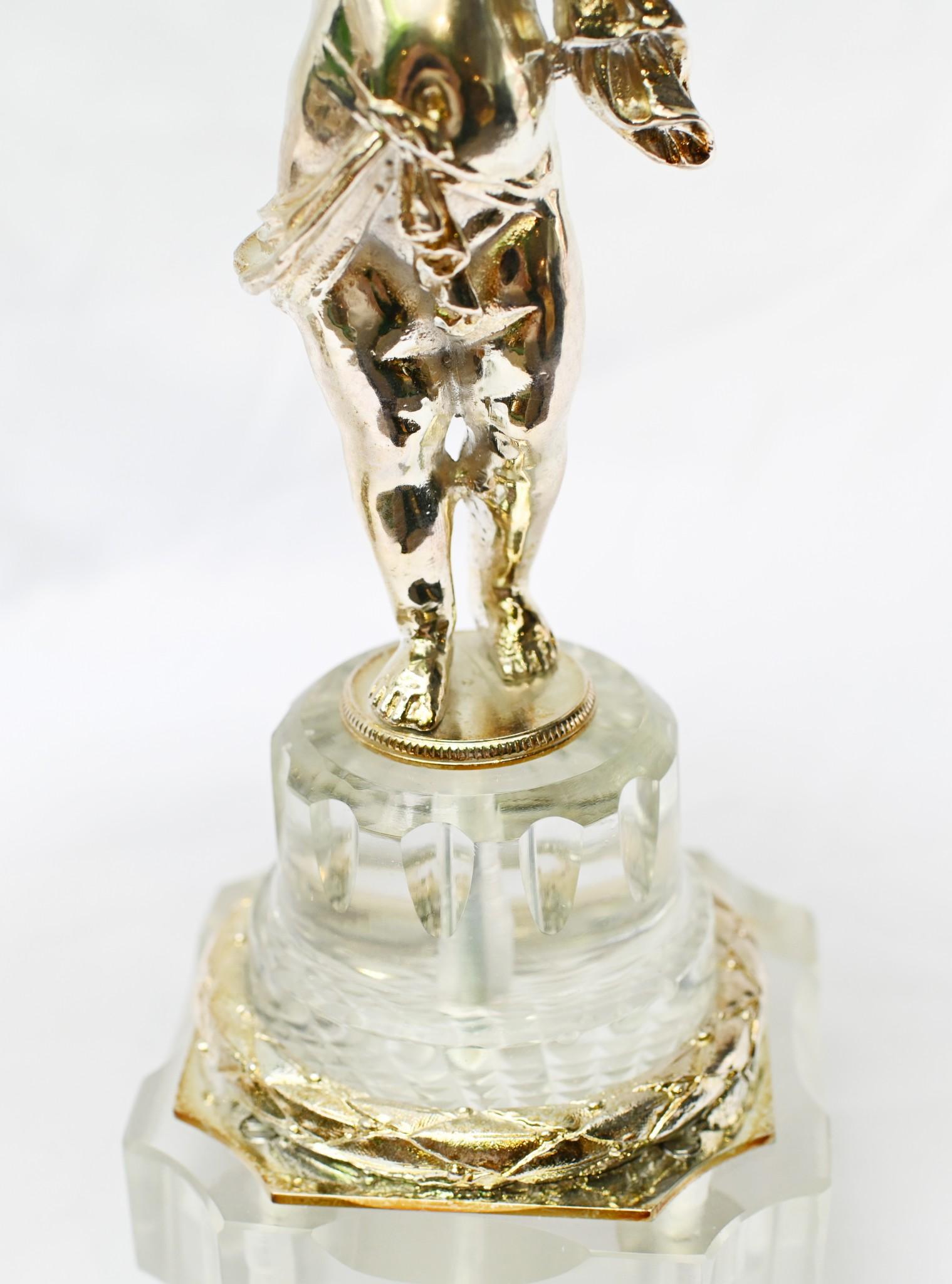Coppia di statue di cristallo di rocca in argento con porta Cherubino in vendita 5