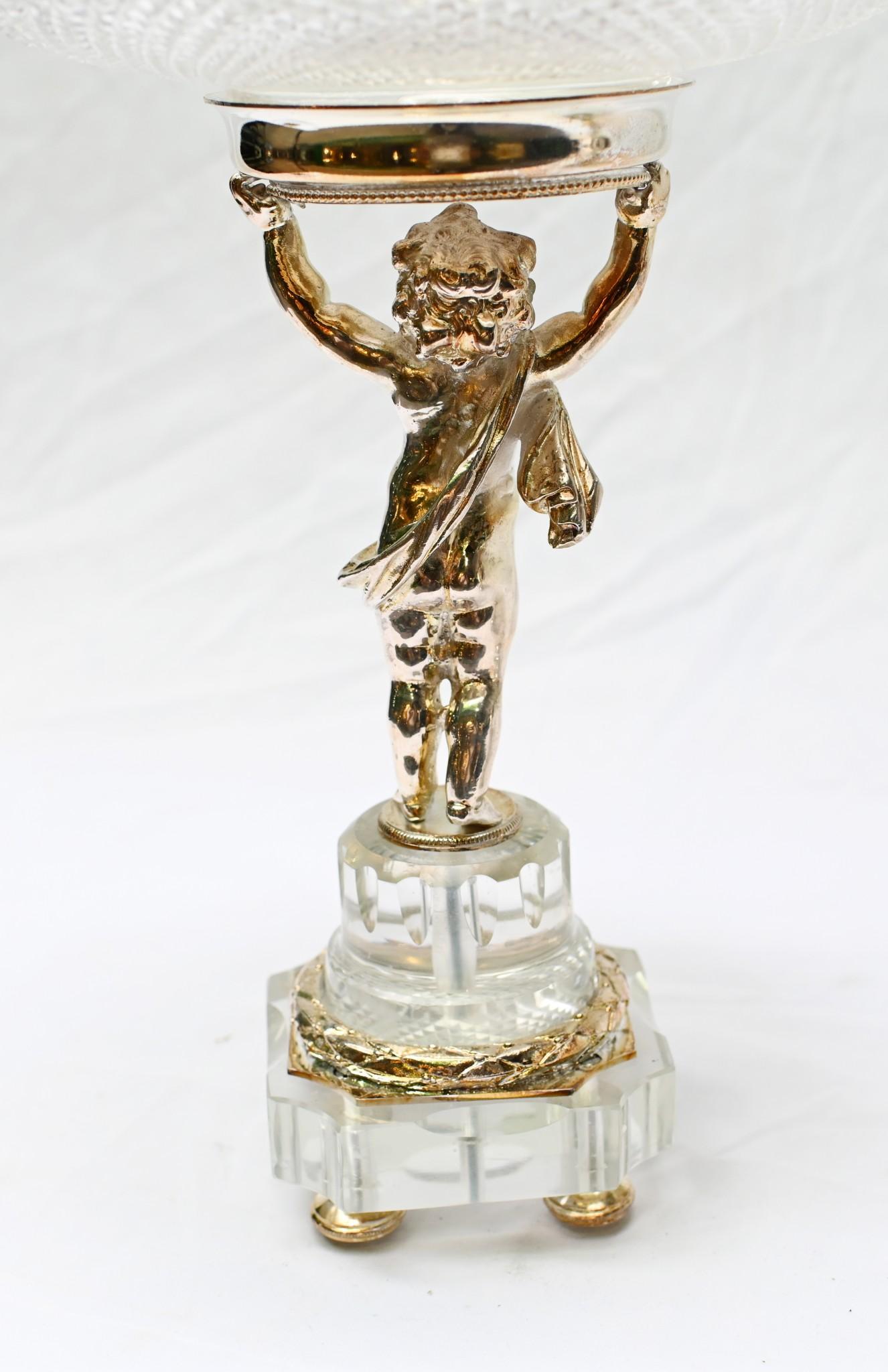 Cristallo Coppia di statue di cristallo di rocca in argento con porta Cherubino in vendita