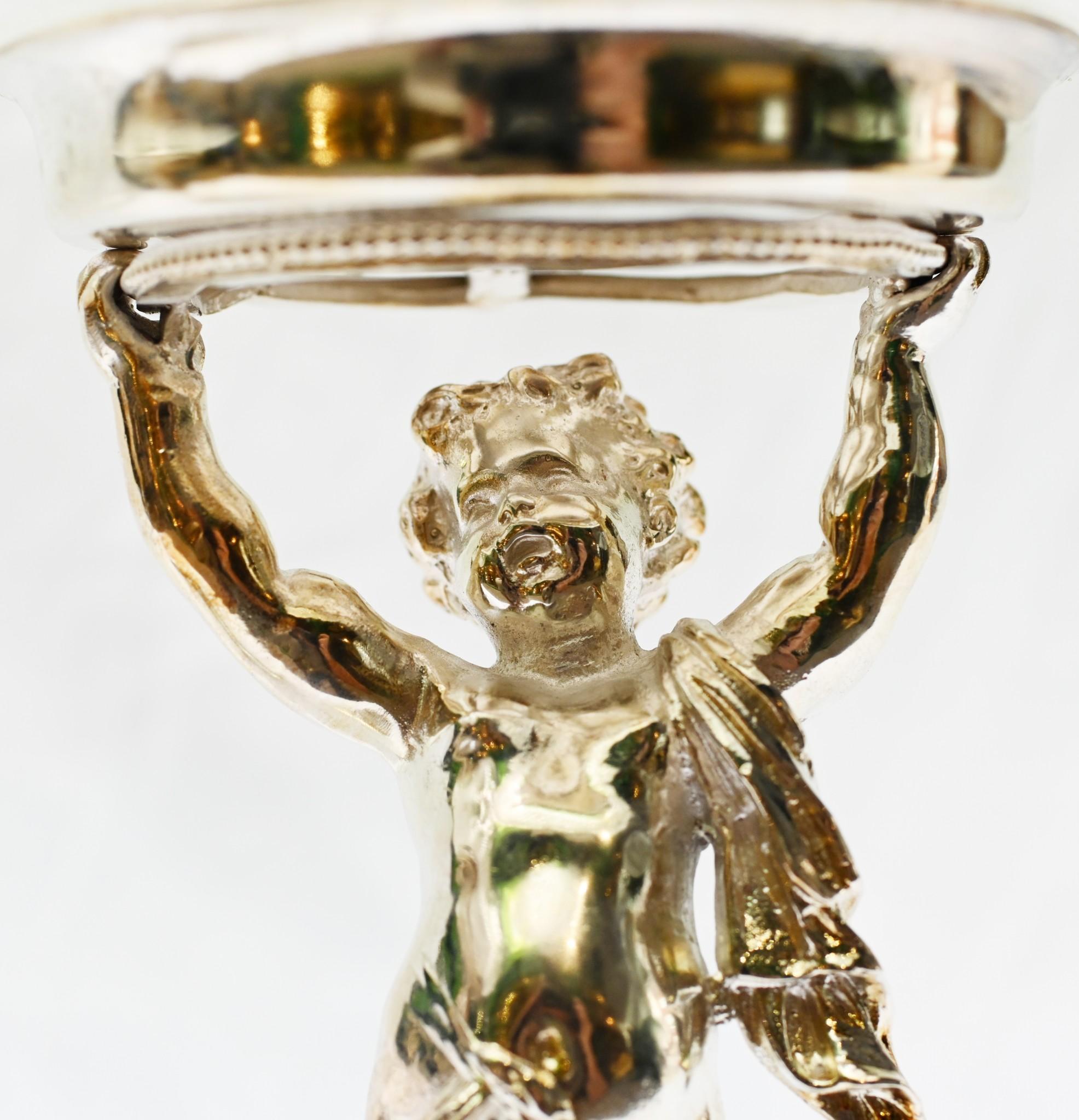 Coppia di statue di cristallo di rocca in argento con porta Cherubino in vendita 1