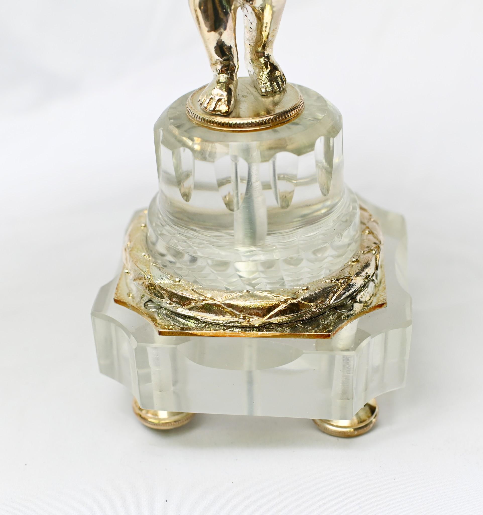 Coppia di statue di cristallo di rocca in argento con porta Cherubino in vendita 3