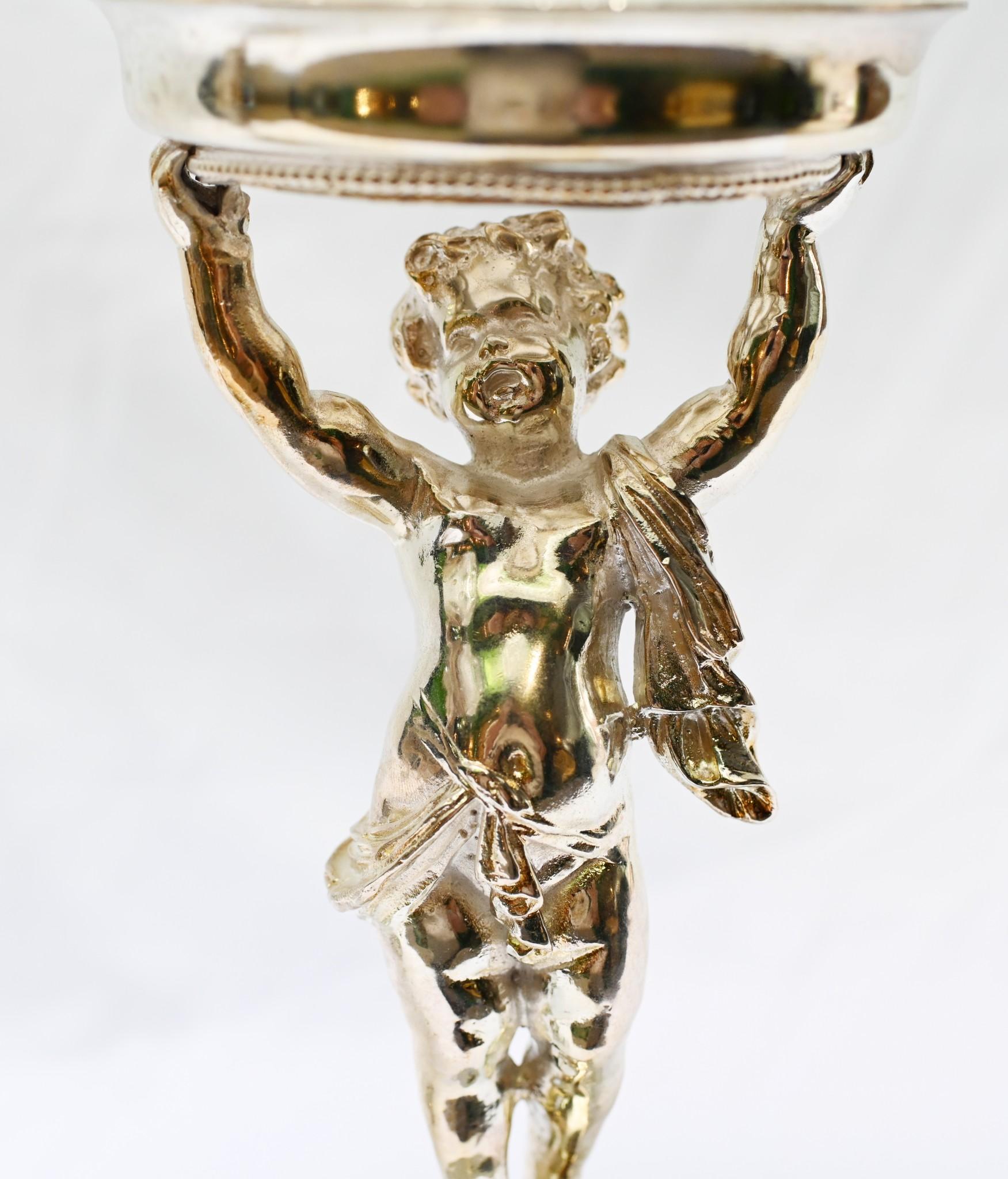 Coppia di statue di cristallo di rocca in argento con porta Cherubino in vendita 4